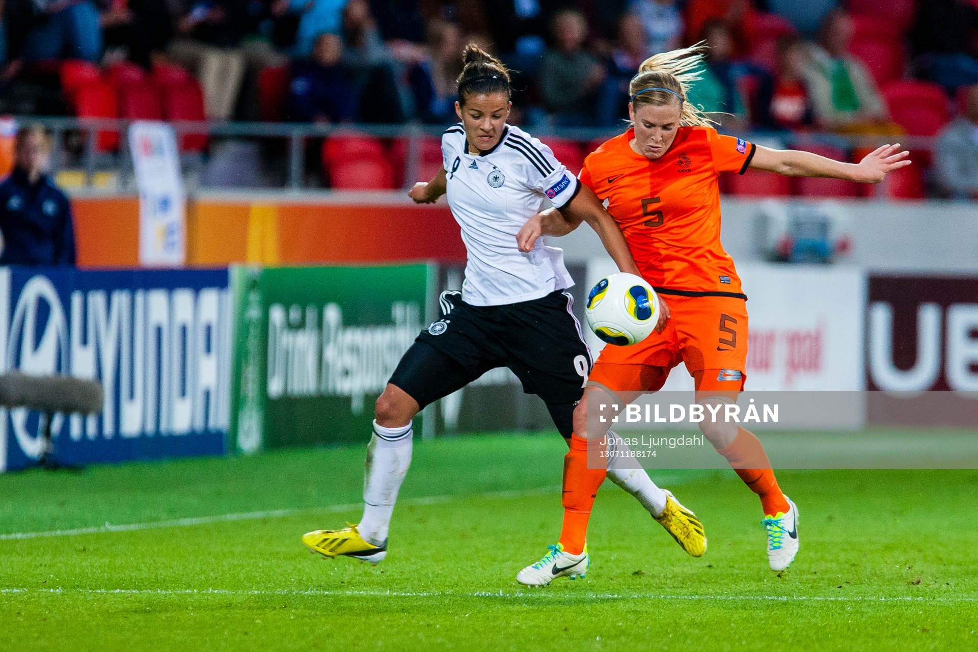 Tysklands Lena Lotzen