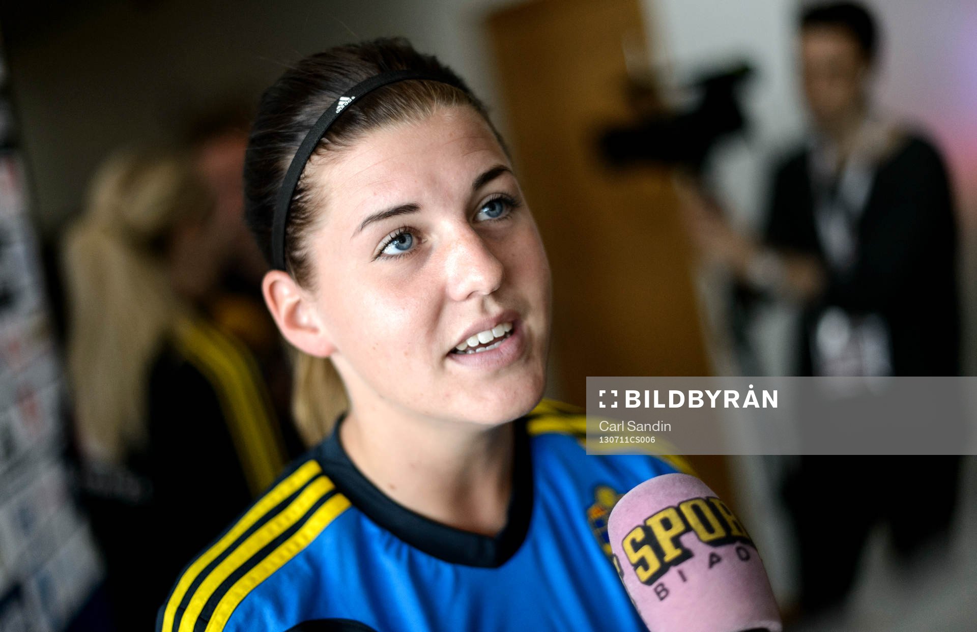 Sveriges Olivia Schough blir intervjuad