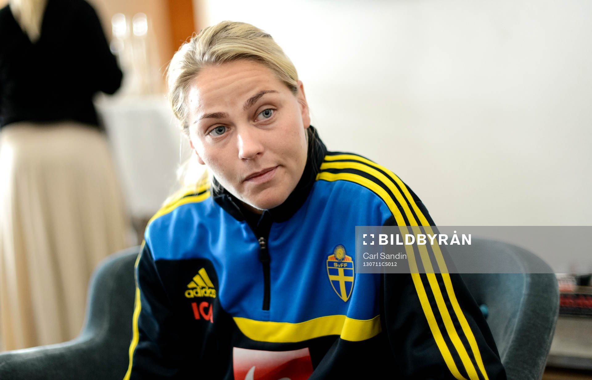 Sveriges Lisa Dahlkvist blir intervjuad