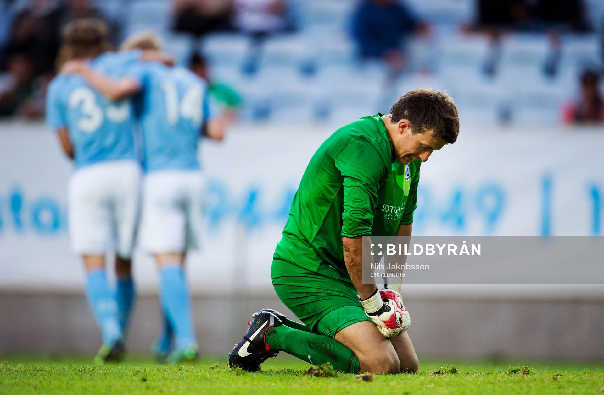 Malmö FF gör 2-0 och Droghedea United FCs målvakt