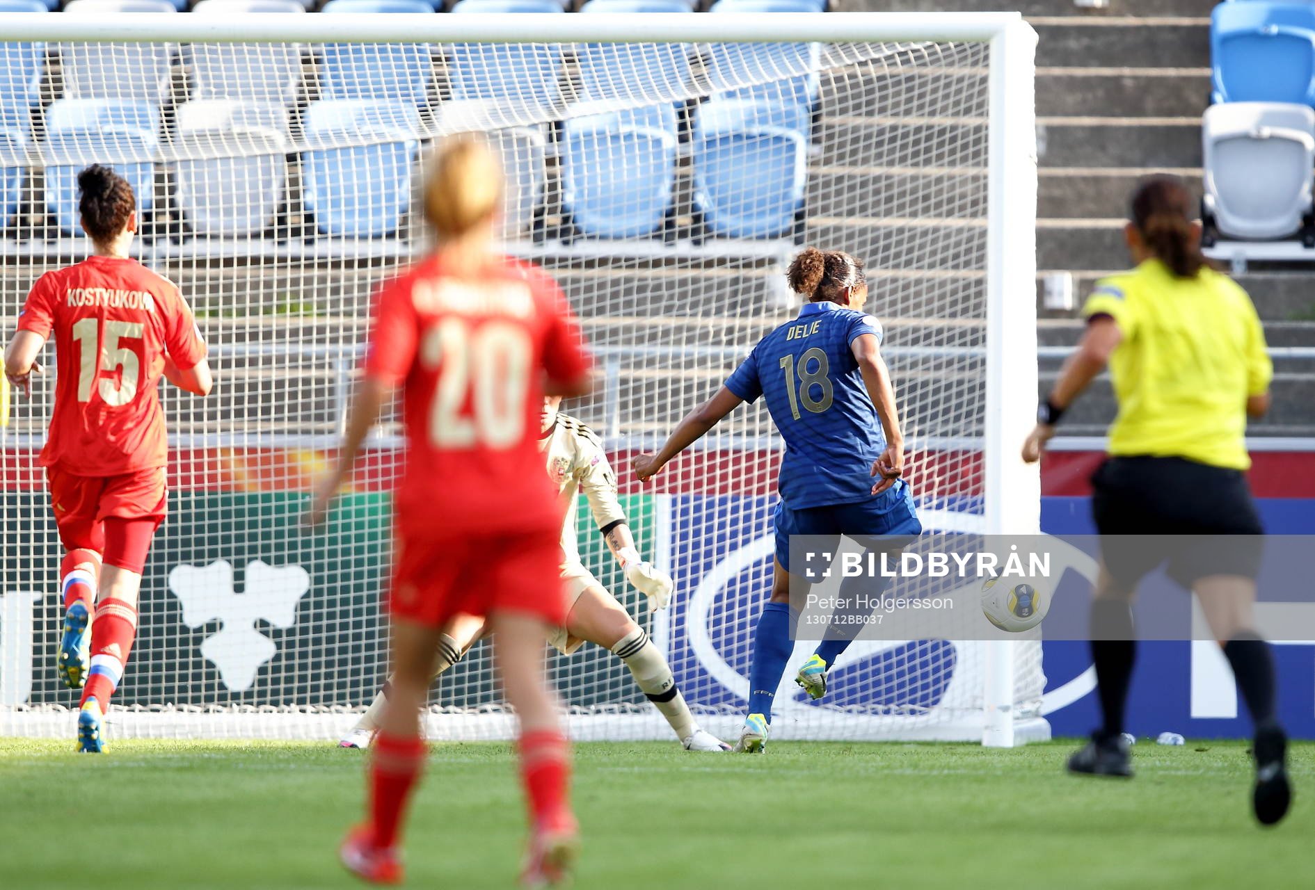 Mål 2-0 av Frankrikes Marie-Laure Delie  i matchen mellan