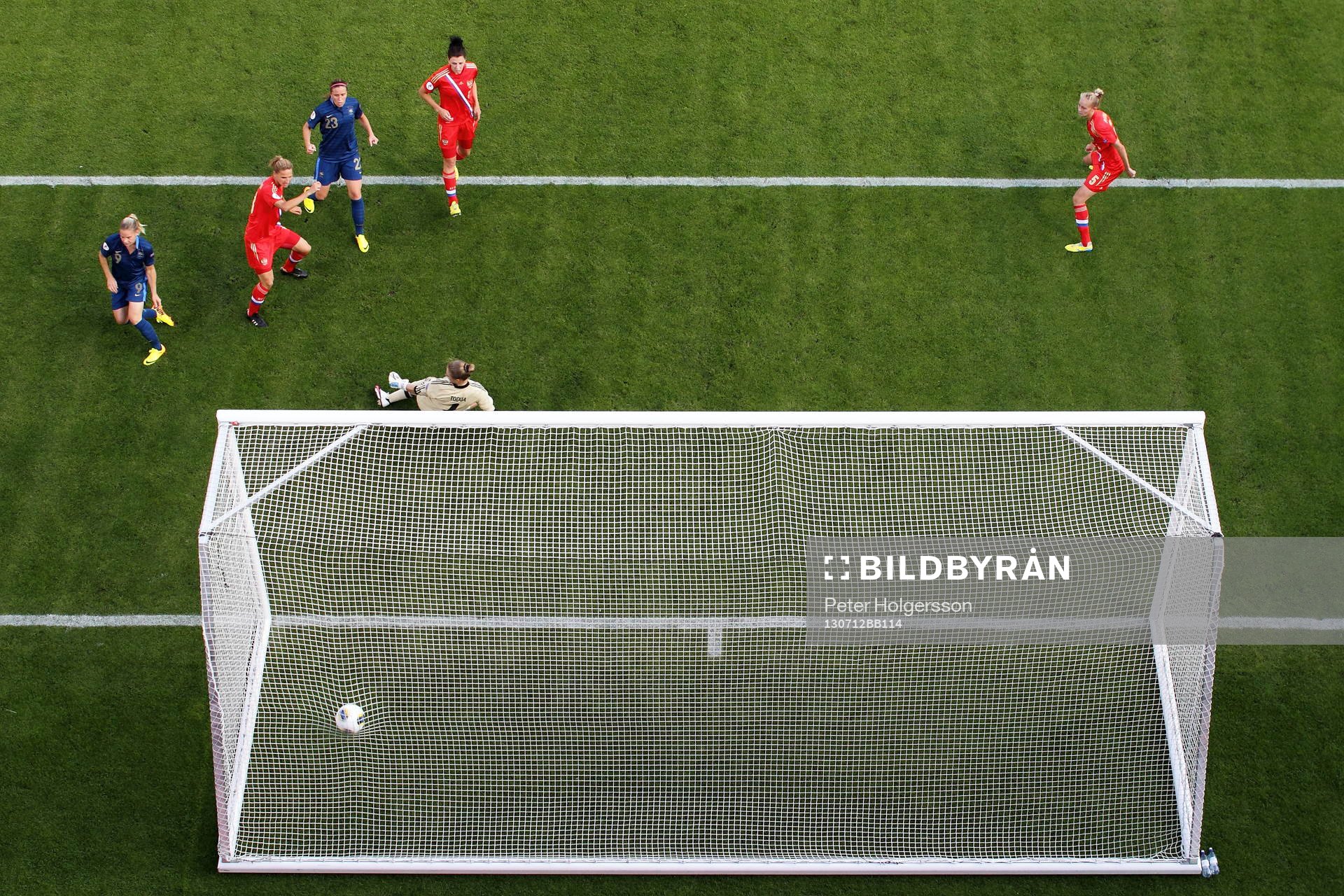 Mål 3-0 av Frankrikes Eugénie Le Sommer bakom Rysslands