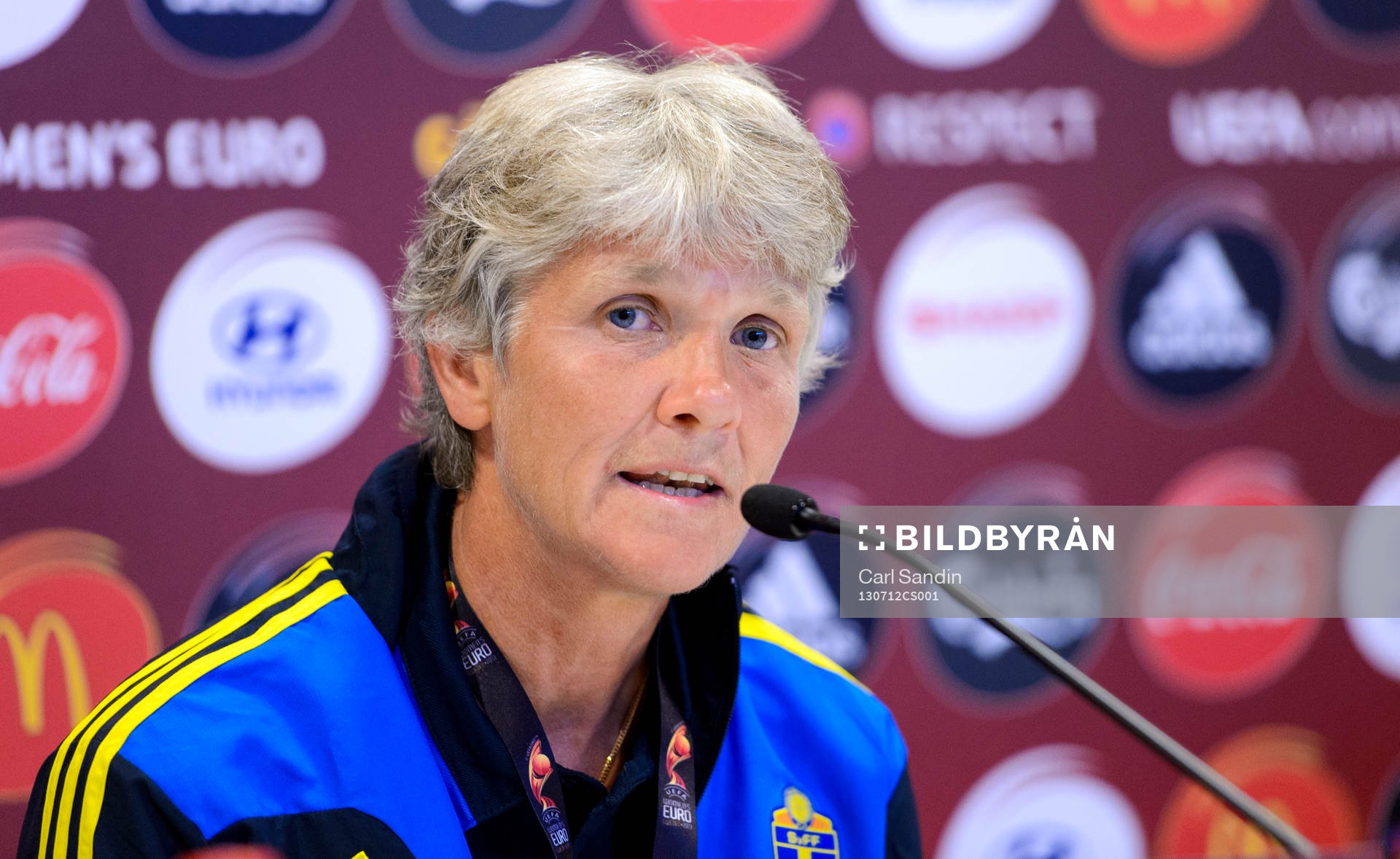 Sveriges förbundskapten Pia Sundhage svarar på frågor