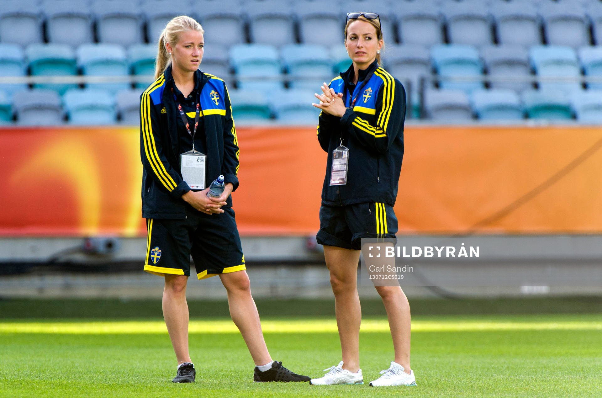 Sveriges Jenny Hjohlman och Kosovare Asllani