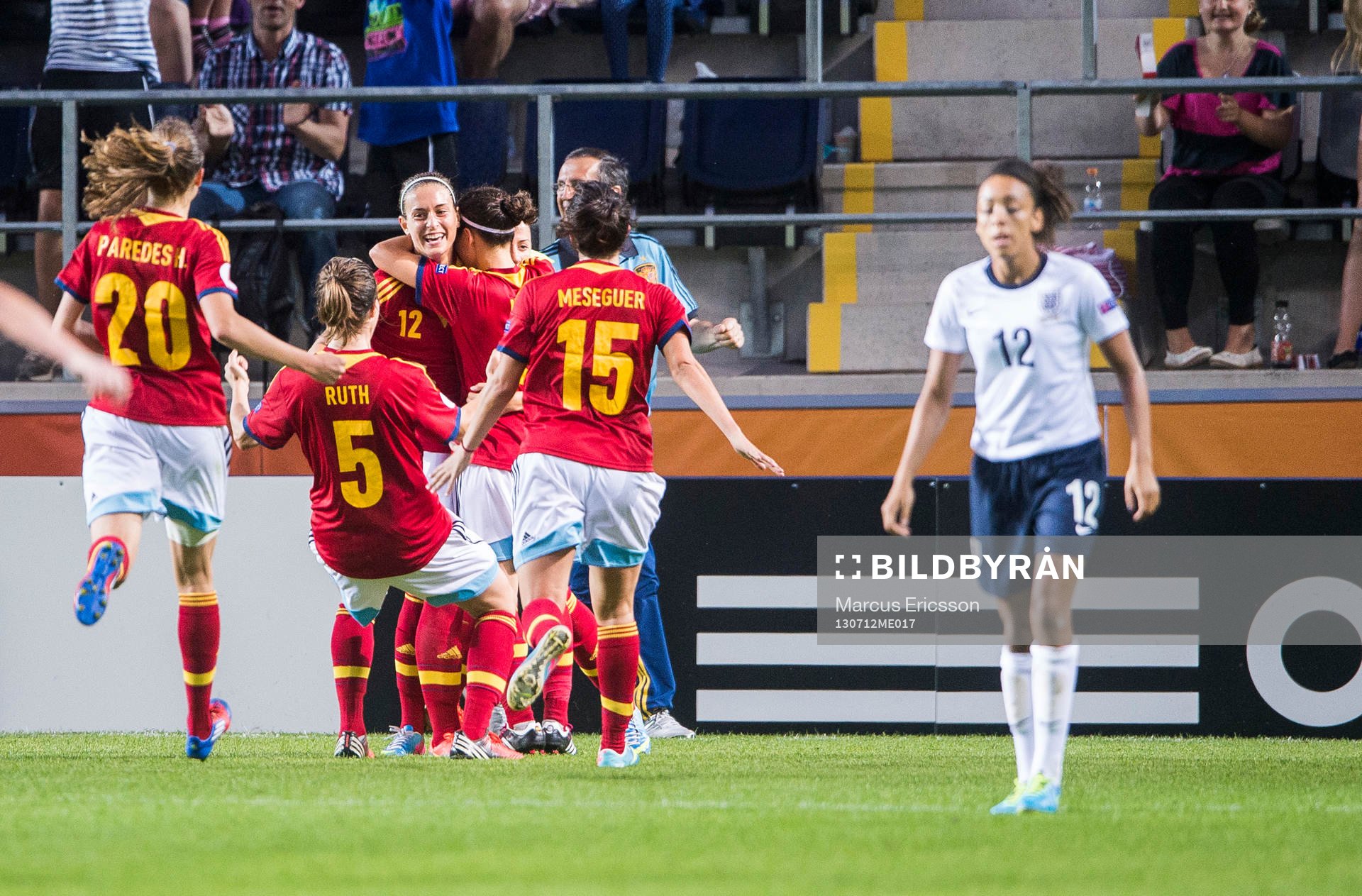 Spaniens Alexia Putellas jublar
