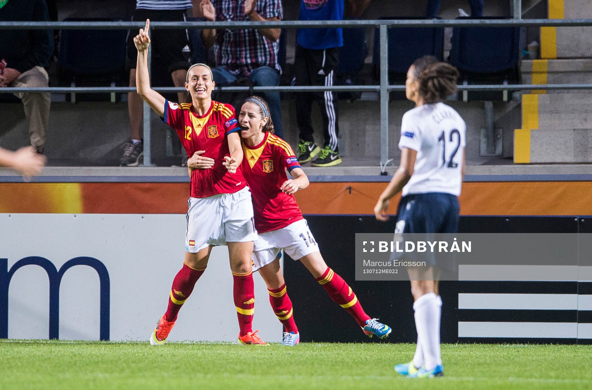 Spaniens Alexia Putellas jublar