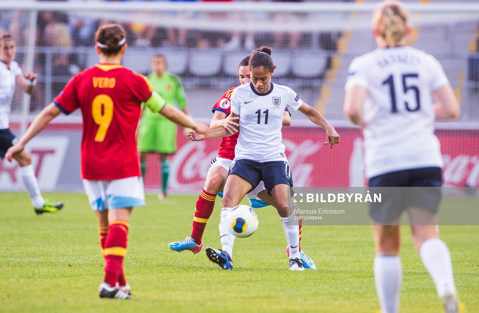 Englands Rachel Yankey i matchen mellan England och Spanien