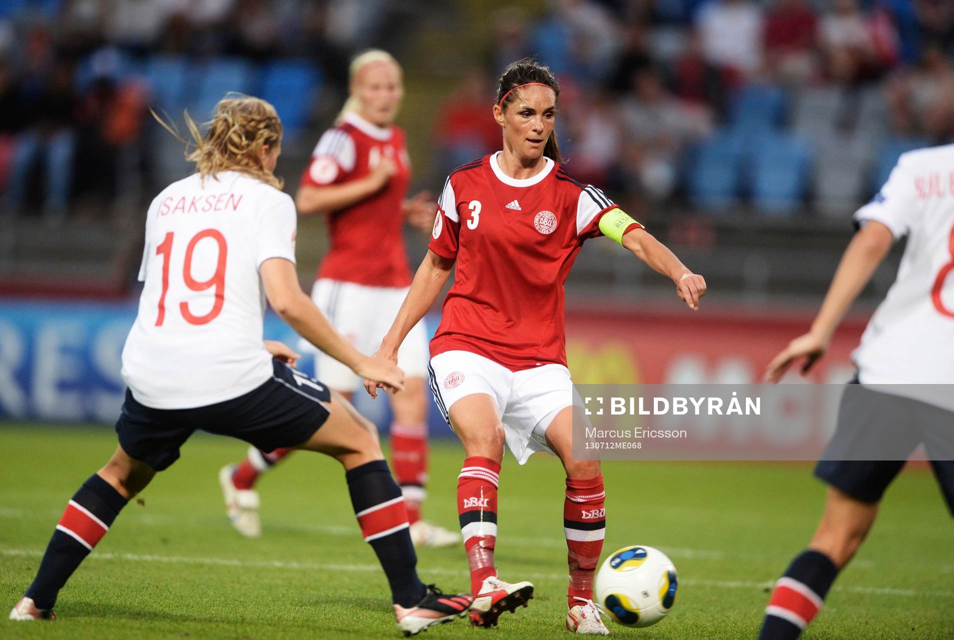 Danmarks Mia Brogaard och Danmarks Katrine Söndergaard