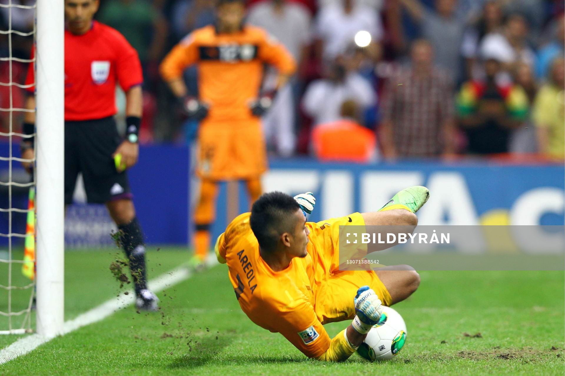  Fotboll, VM, U20, Final, Frankrike - Uruguay: Victoire de la France  - Arret de Alphonse Areola  - France Champion du Monde -  13.07.2013 - France / Uruguay - Finale de la  Coupe du Monde des U20 2013 -Istanbul