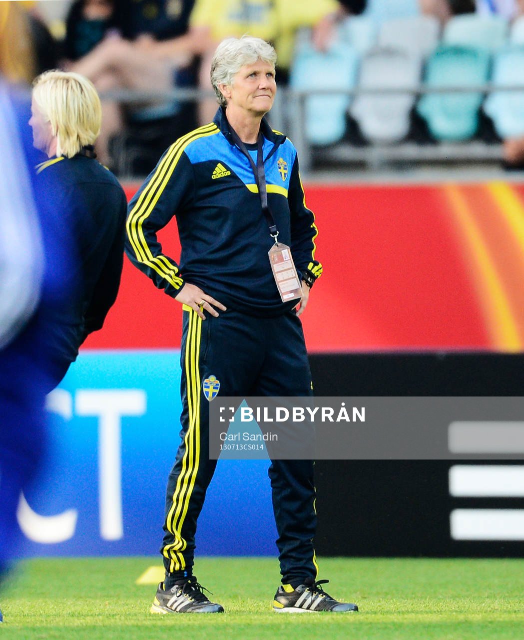Sveriges f?rbundskapten Pia Sundhage  innan matchen mellan