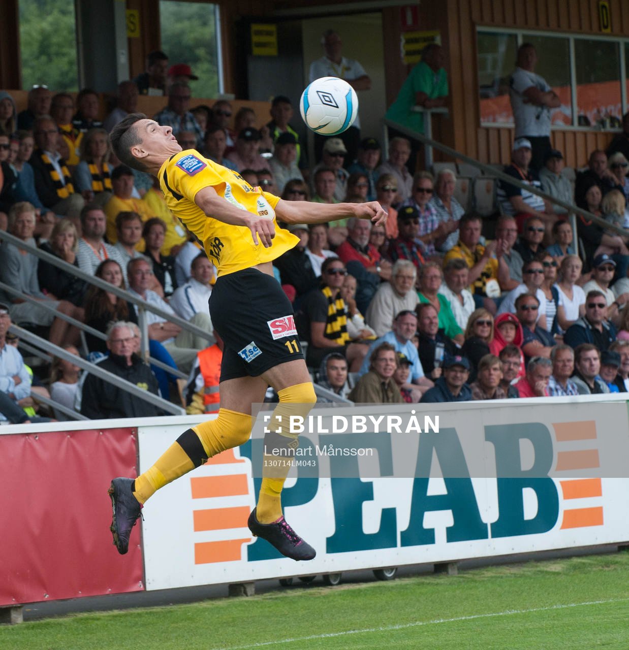 Haris Radetinac, Mjällby, nedtagning på bröstet, reklam