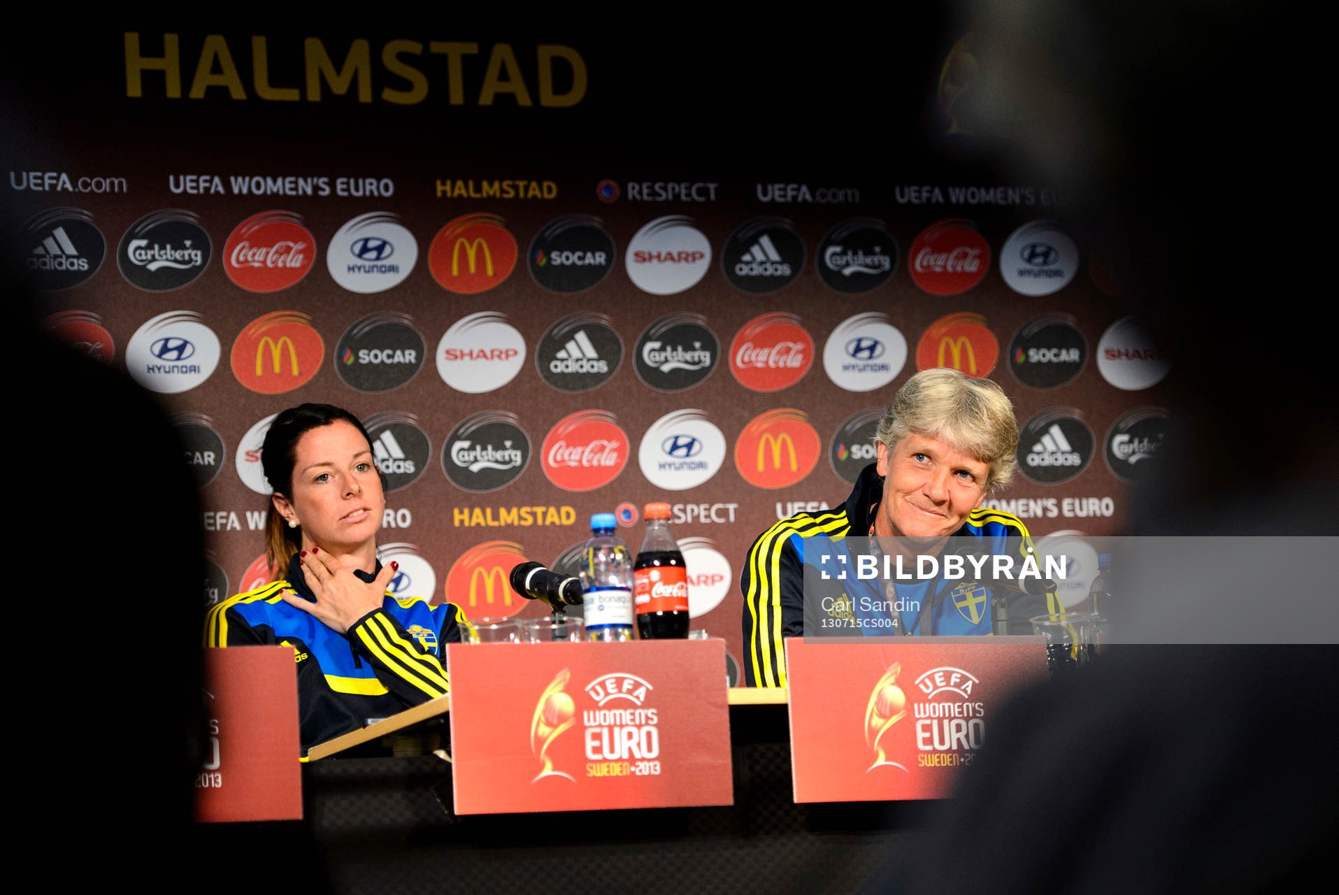 Sveriges Lotta Schelin och förbundskapten Pia Sundhage