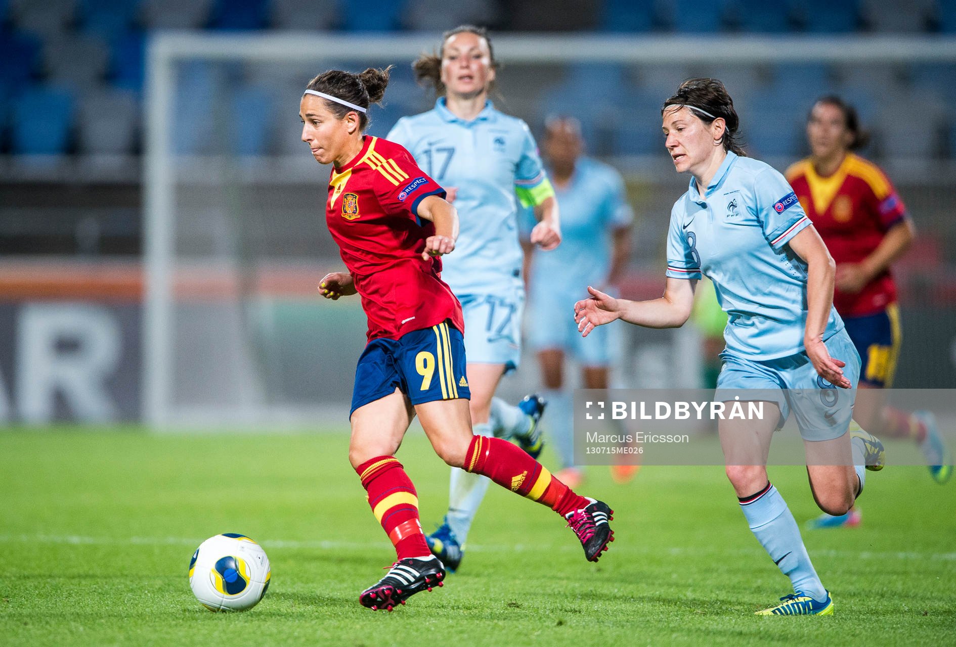 Spaniens Veronica Boquete och Franrkrikes Elise Bussaglia i