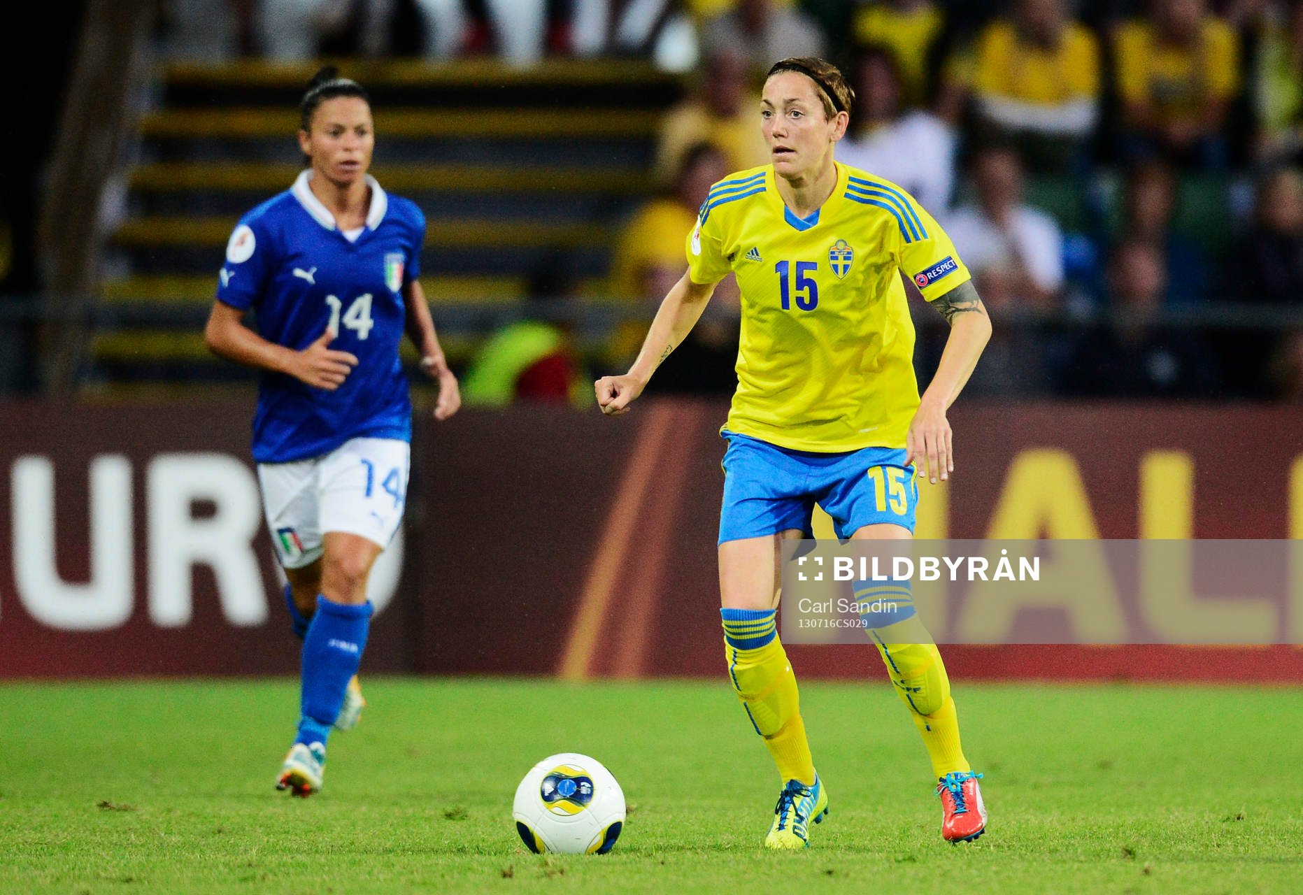 Sveriges Therese Sjögran i matchen mellan Sverige och