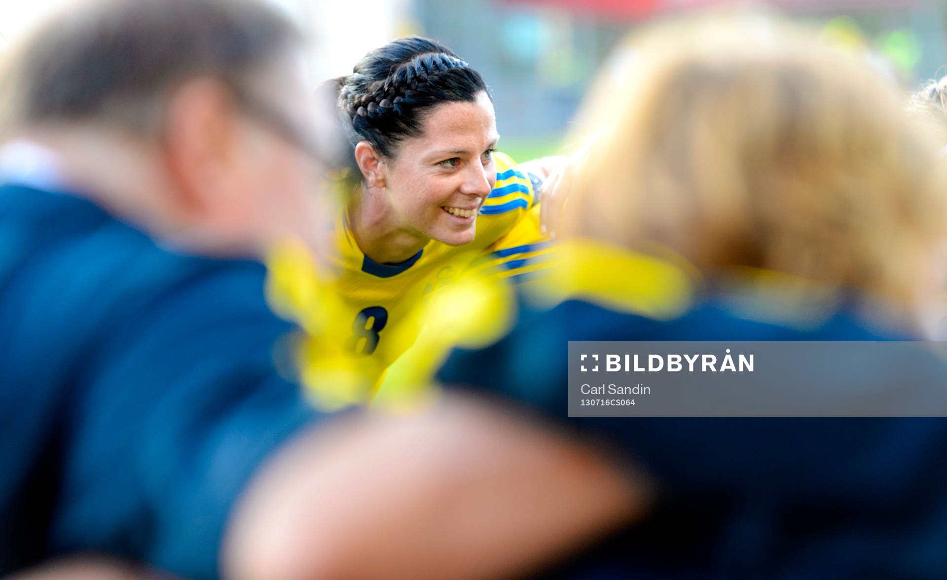 Sveriges Lotta Schelin laddar