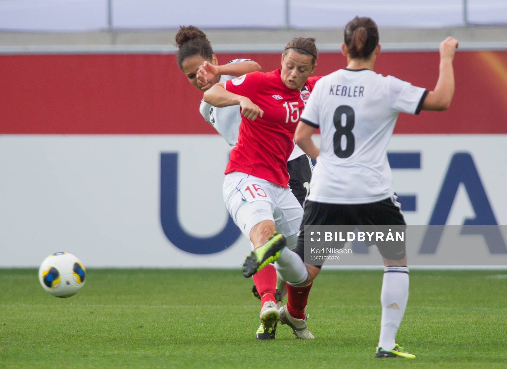 Nora Holstad Berge, Norge, Nadine Kessler, tyskland