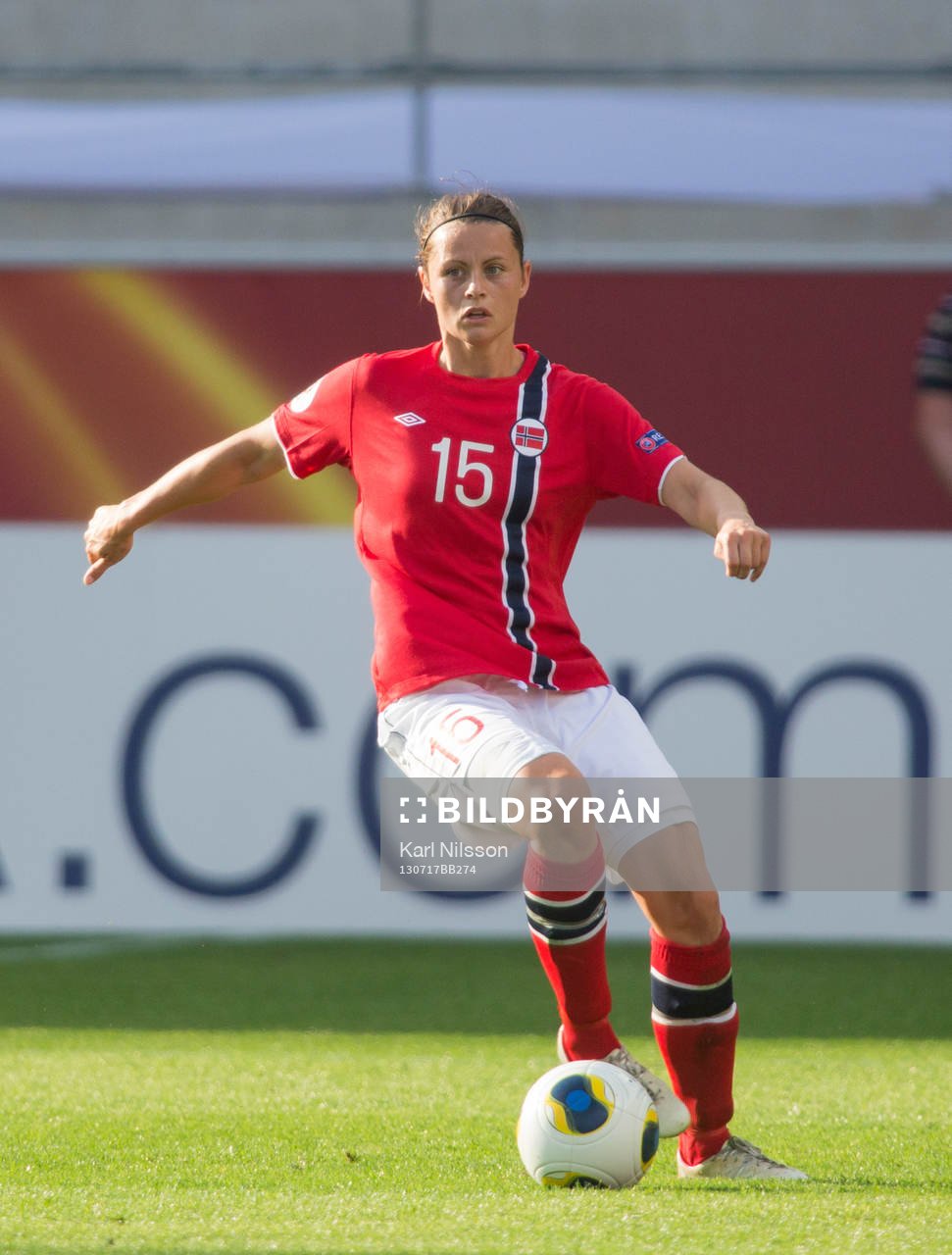 Nora Holstad Berge, Norge