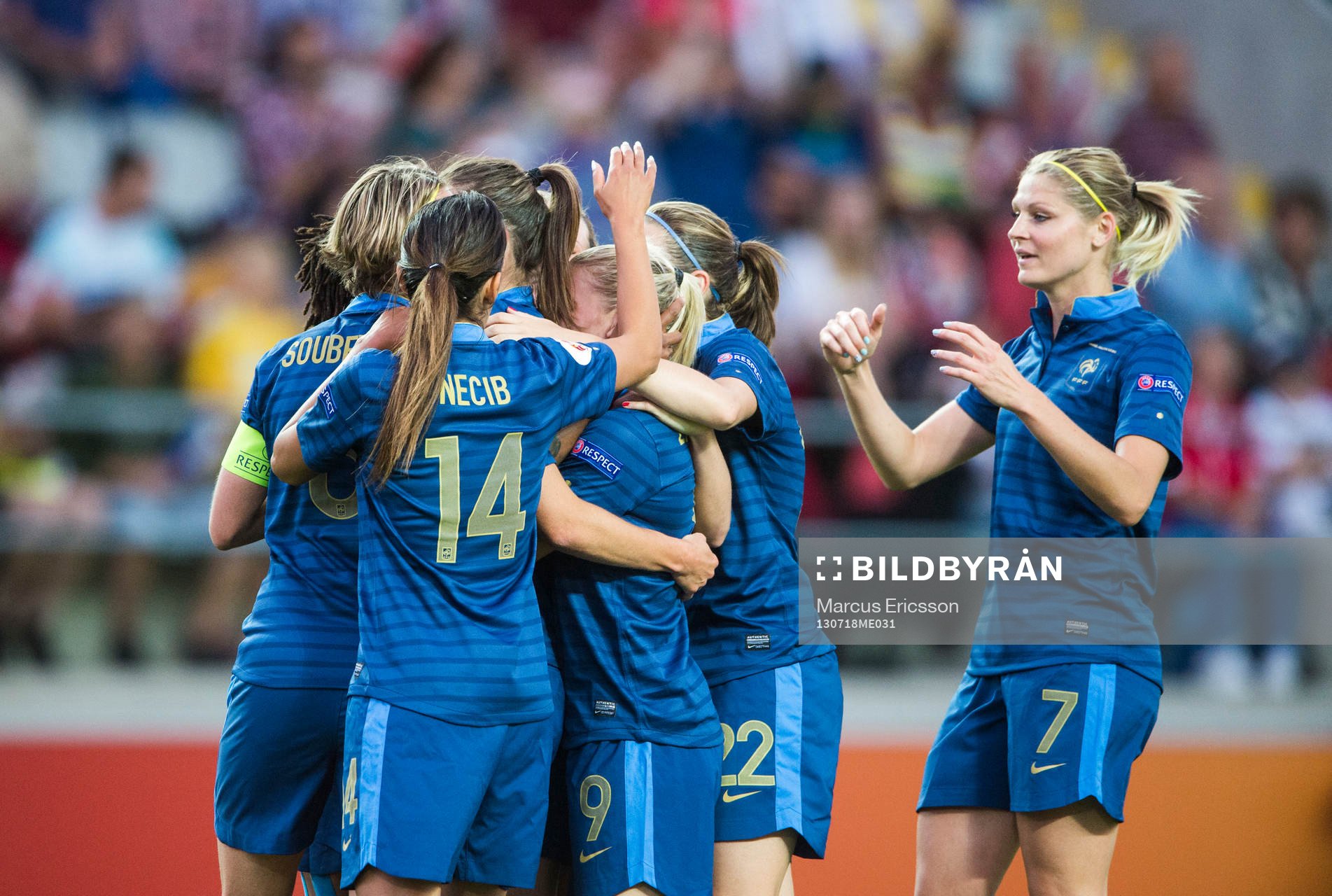 Jubel i Frankrike efter 1-0 i matchen mellan Frankrike och England under dam-EM i fotboll den 18 juli 2013 i Linköping.