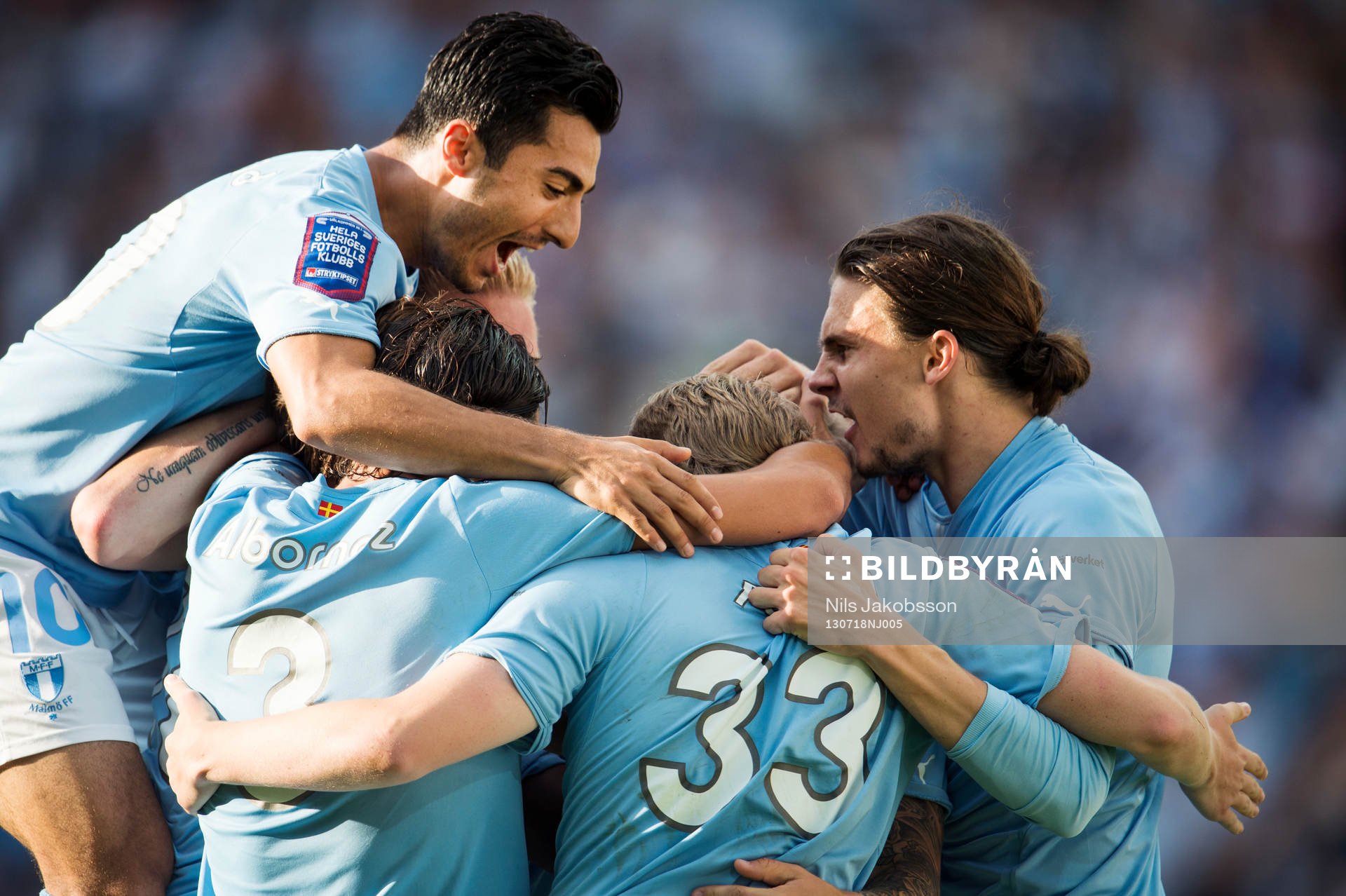 Malmö FFs Jiloan Hamad jublar med sitt lag under kvalmatchen till Europa League mellan Malmö FF och Hibernian den 18 Juli 2013.