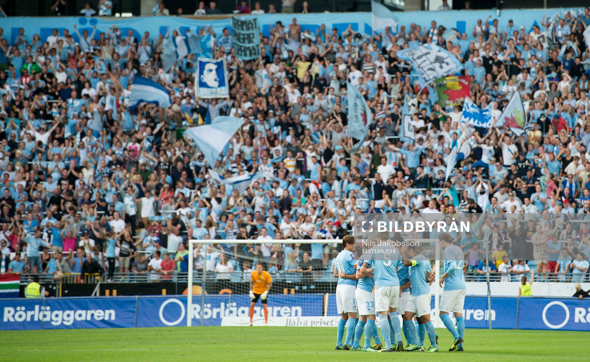 Malmö FF firar 1-0 under kvalmatchen till Europa League mellan Malmö FF och Hibernian den 18 Juli 2013.