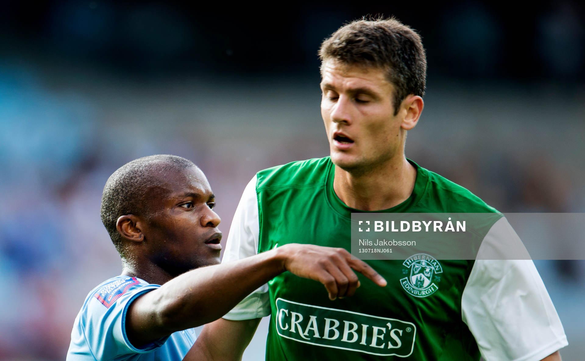 Malmö FFs Tokelo Rantie är lite kortare än Hibernian FCs