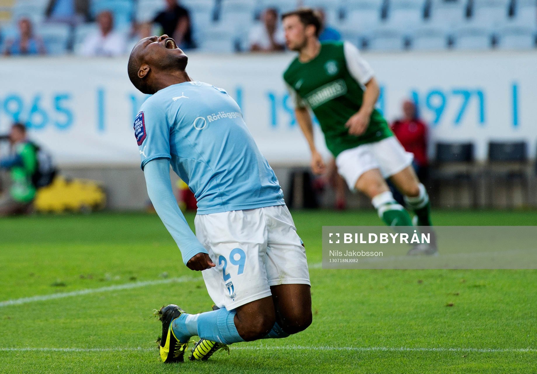 Malmö FFs Tokelo Rantie deppar