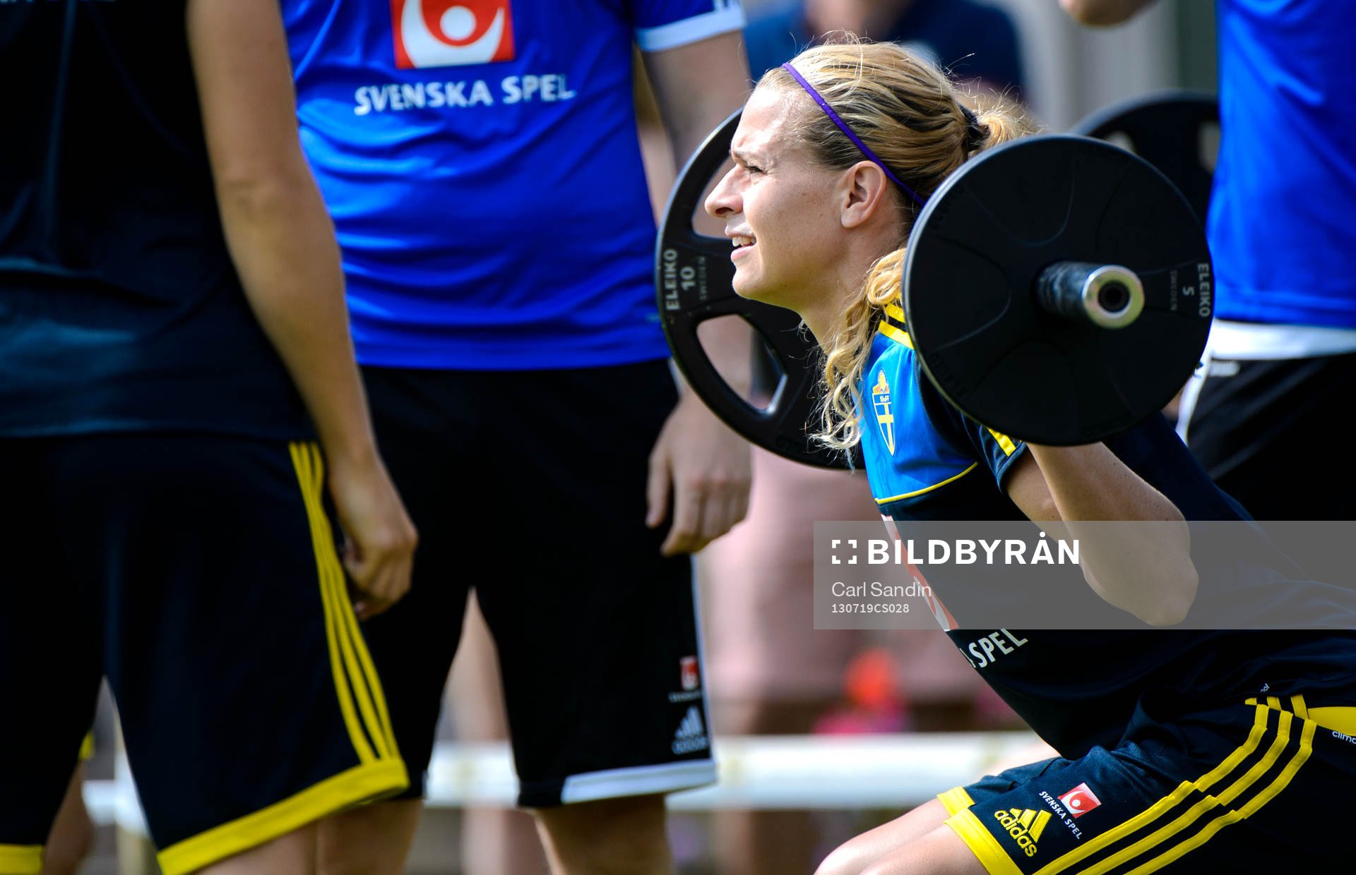 Sveriges Charlotte Rohlin gör fysövningar