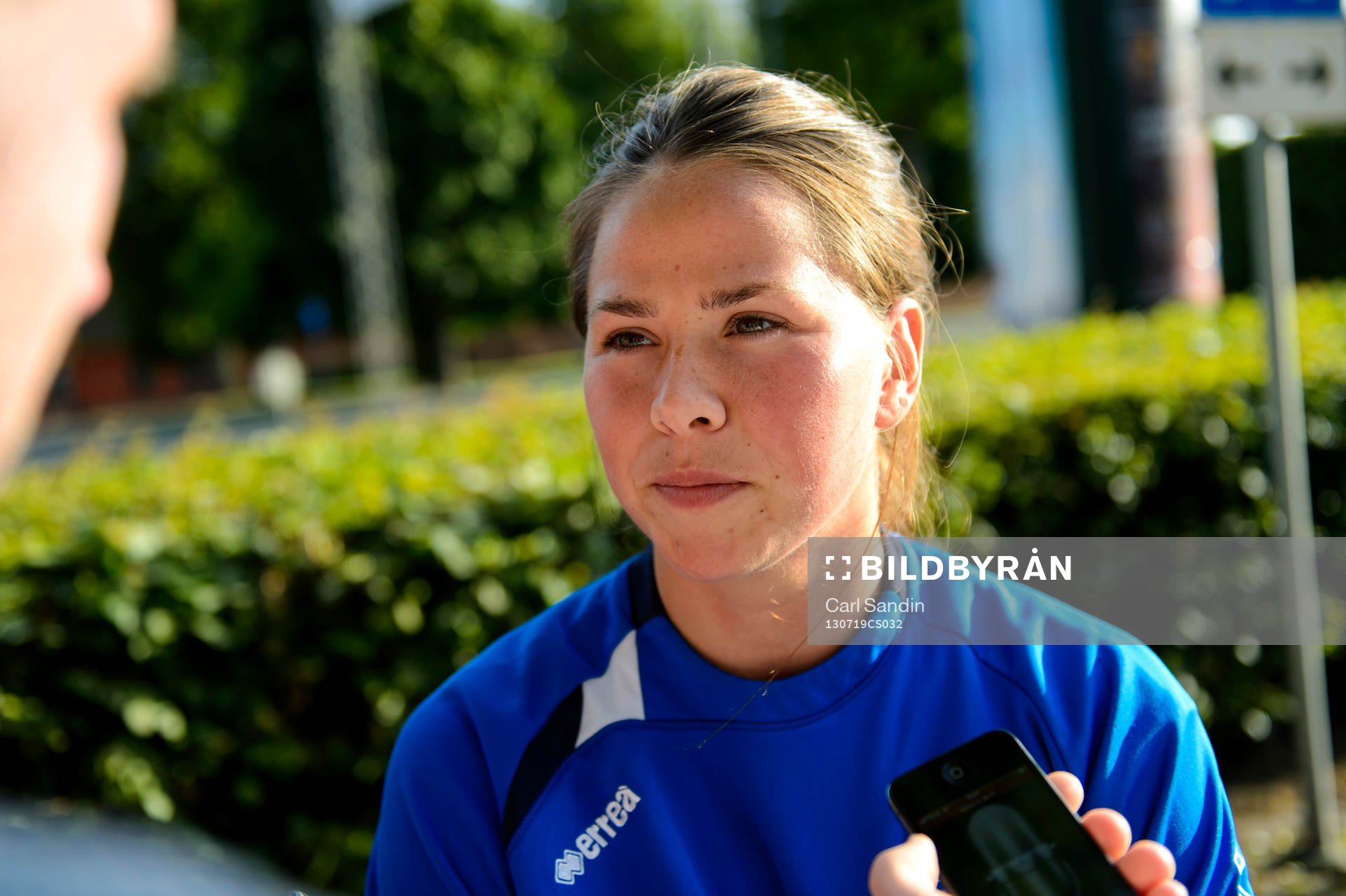 Islands Sara Björk Gunnarsdottir blir intervjuad