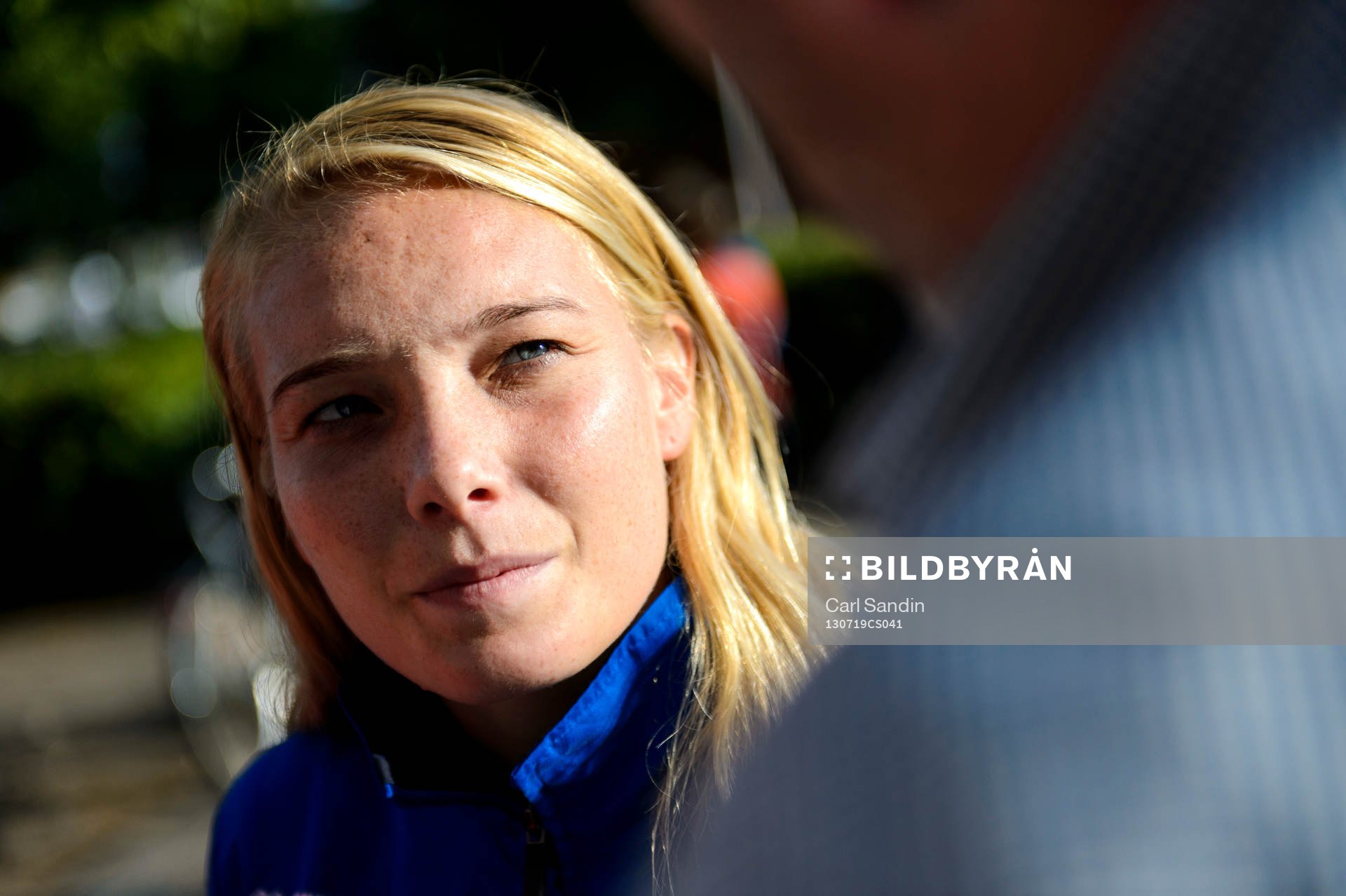 Islands Margret Lara Vidarsdottir blir intervjuad