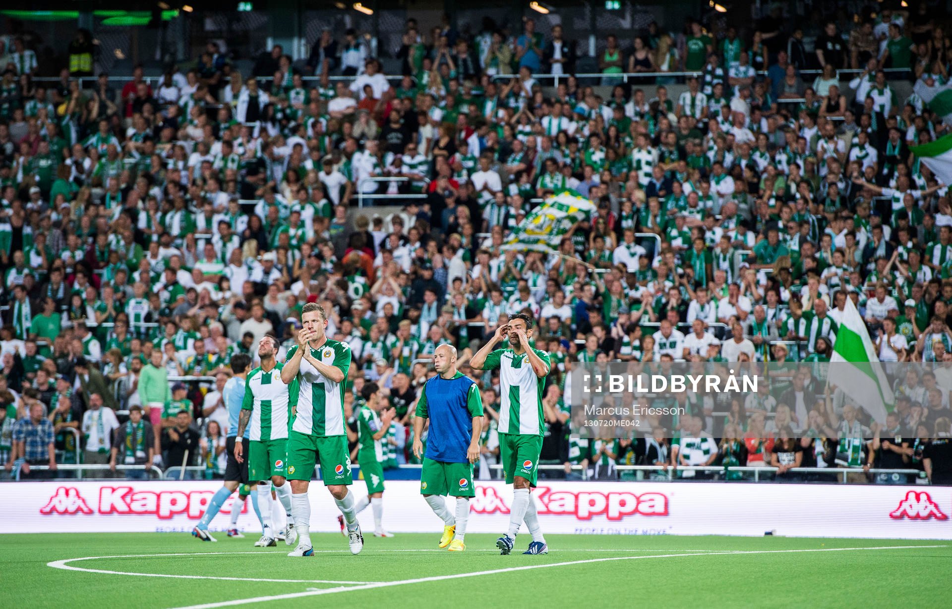 Besvikna Hammarbyspelare tackar sin supportrar