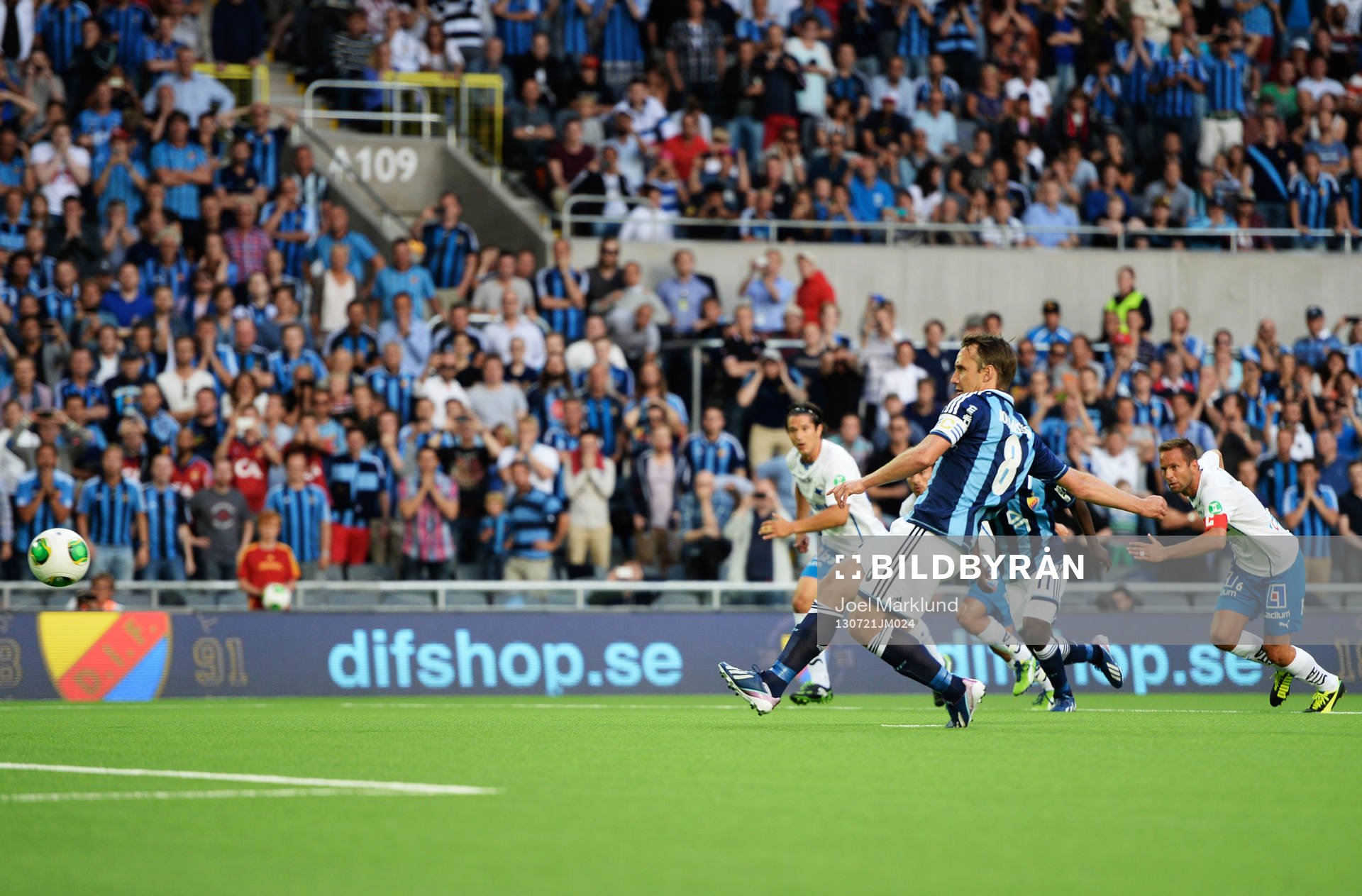 Andreas Johansson, Djurgården. gör 1-1 på straff