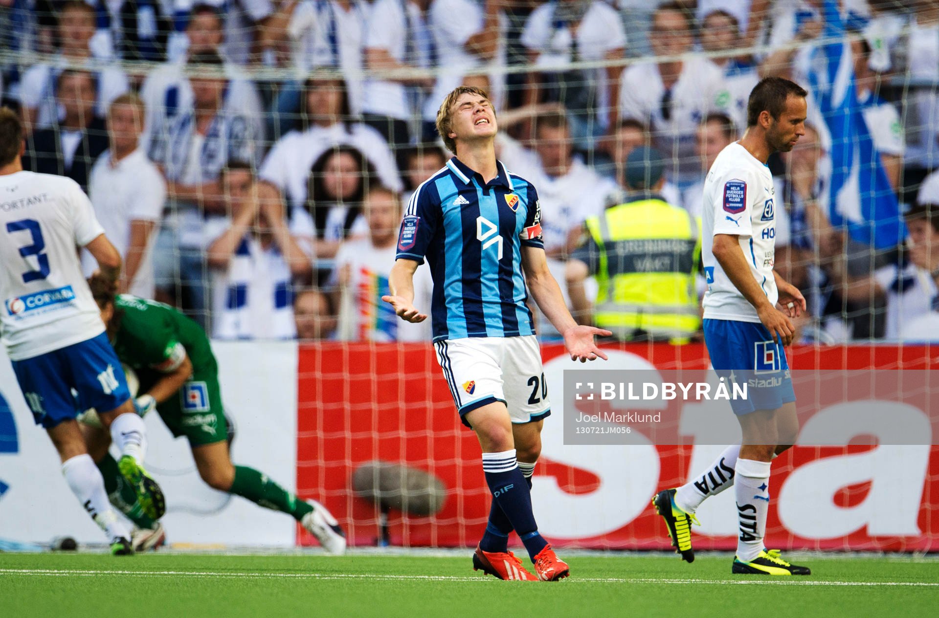 Djurgårdens Simon Tibbling deppar