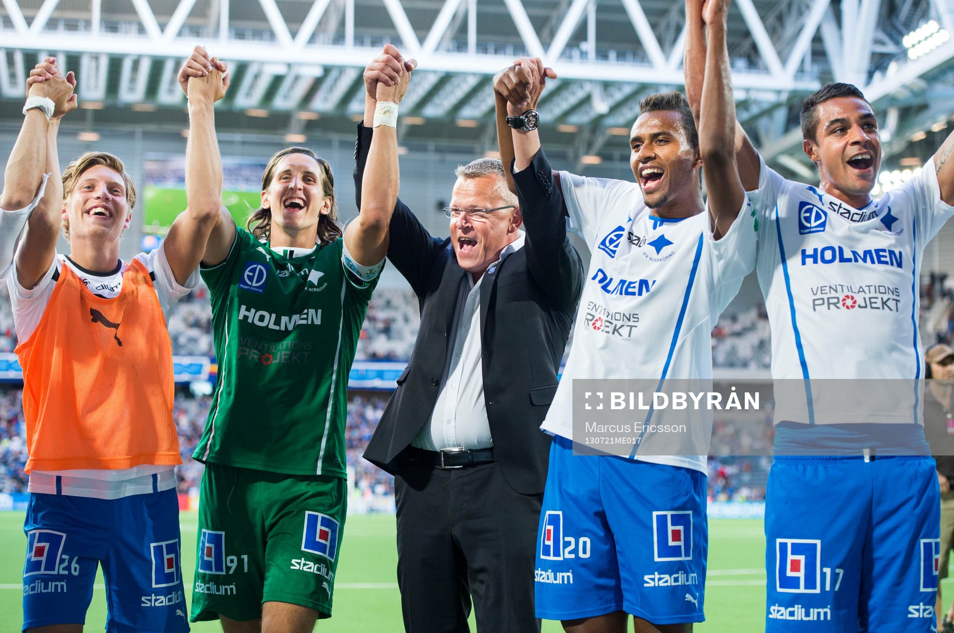 IFK Norrköpings tränare Jan Andersson jublar