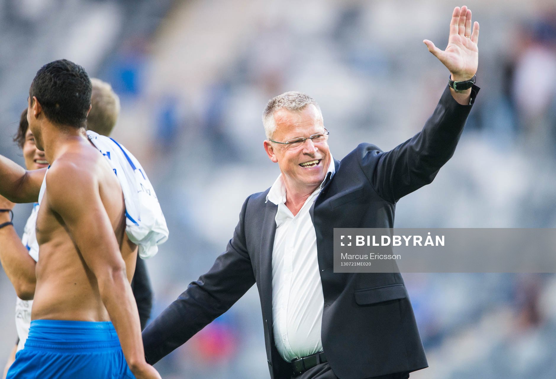 IFK Norrköpings tränare Jan Andersson jublar och ler