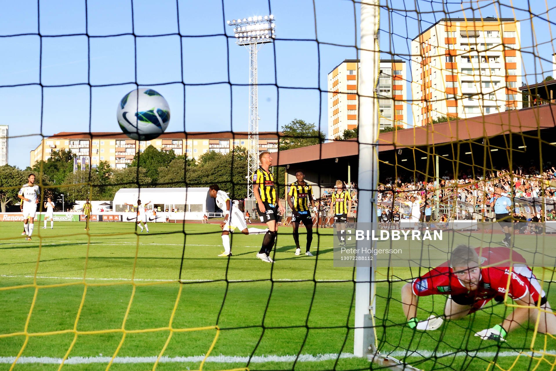 Mål 0-1, bakom Häckens målvakt Christoffer Källqvist av