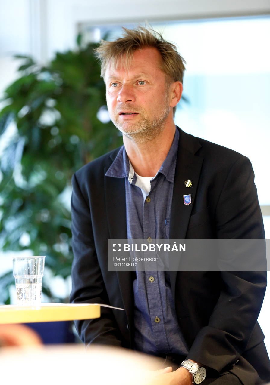 Häckens tränare Peter Gerhardsson i matchen mellan
