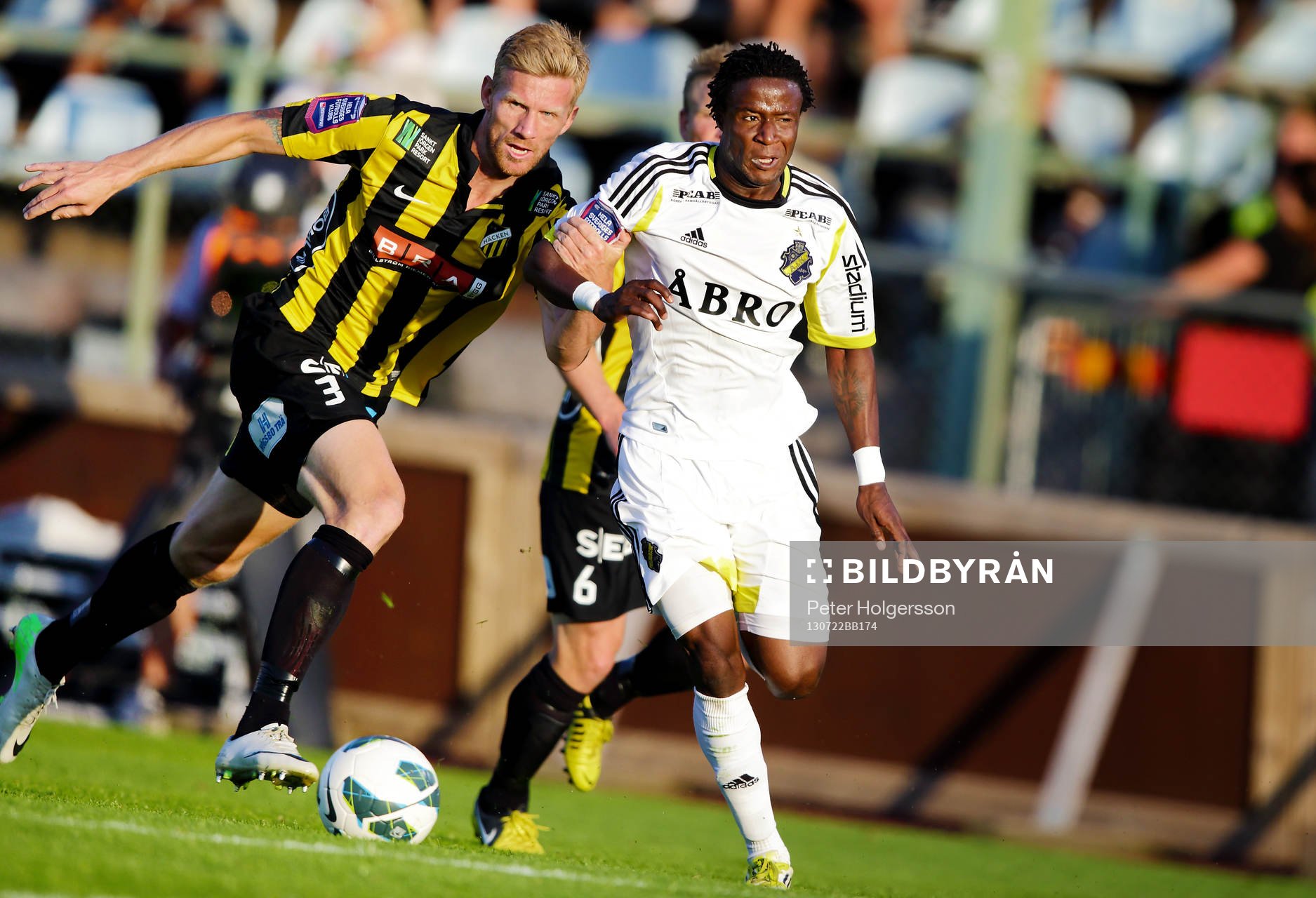 s Kennedy Igboananike i matchen mellan Häcken och AIK i