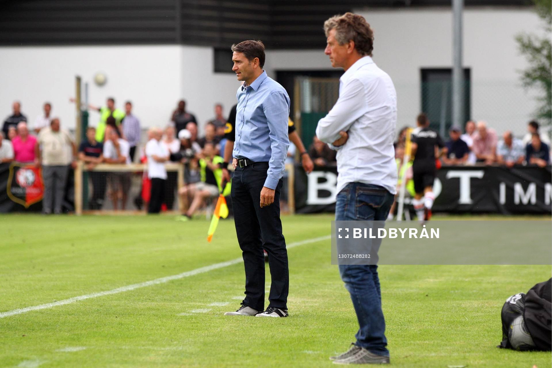  Fotboll, Träningsmatch, Lorient - Rennes: Christian GOURCUFF, tränare, Lorient och Philippe MONTANIER, tränare, Rennes. 24.07.2013 - Lorient / Rennes - Match Amical - 