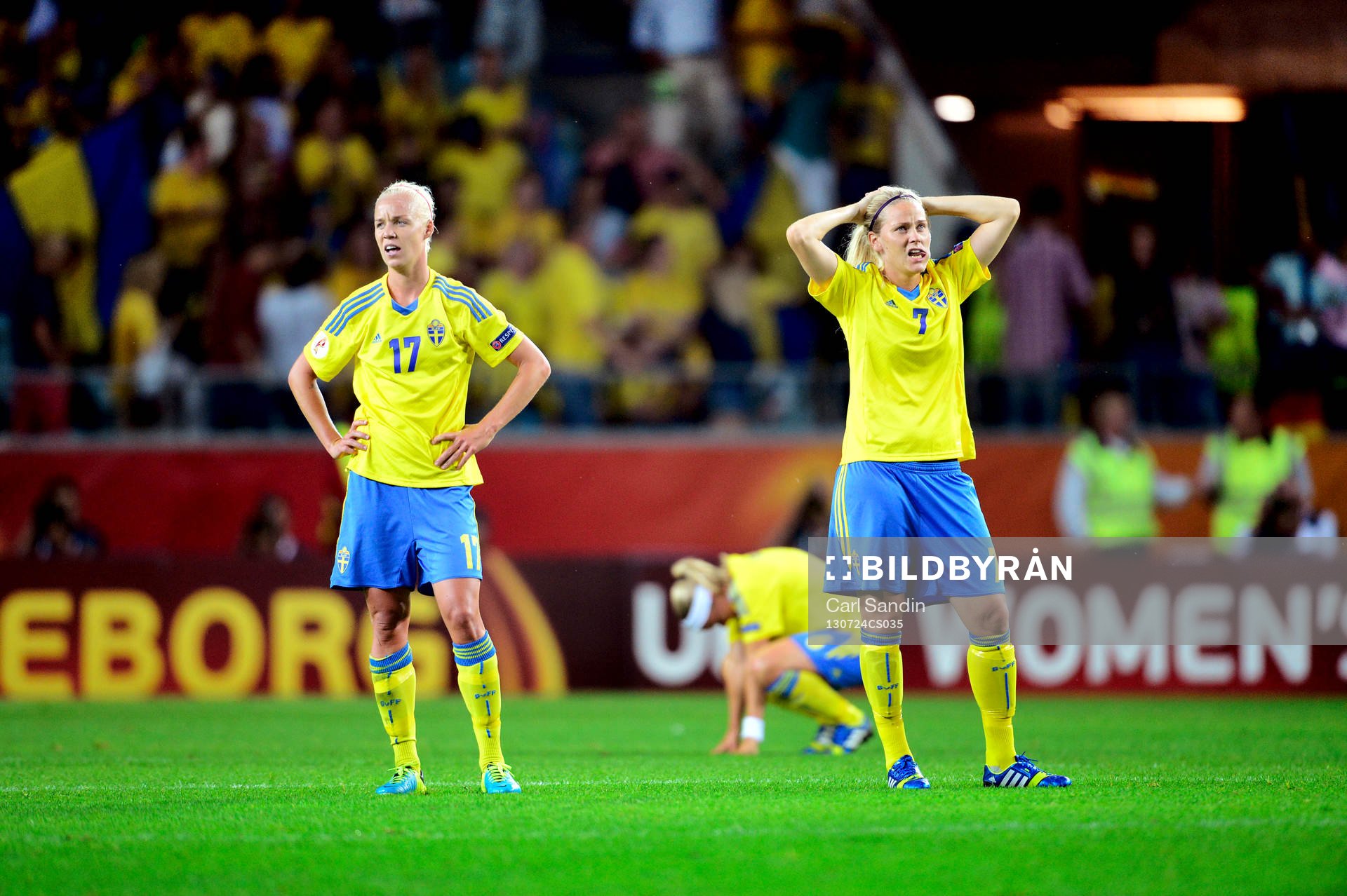 Sveriges Caroline Seger, Lisa Dahlkvist och Sara Thunebro