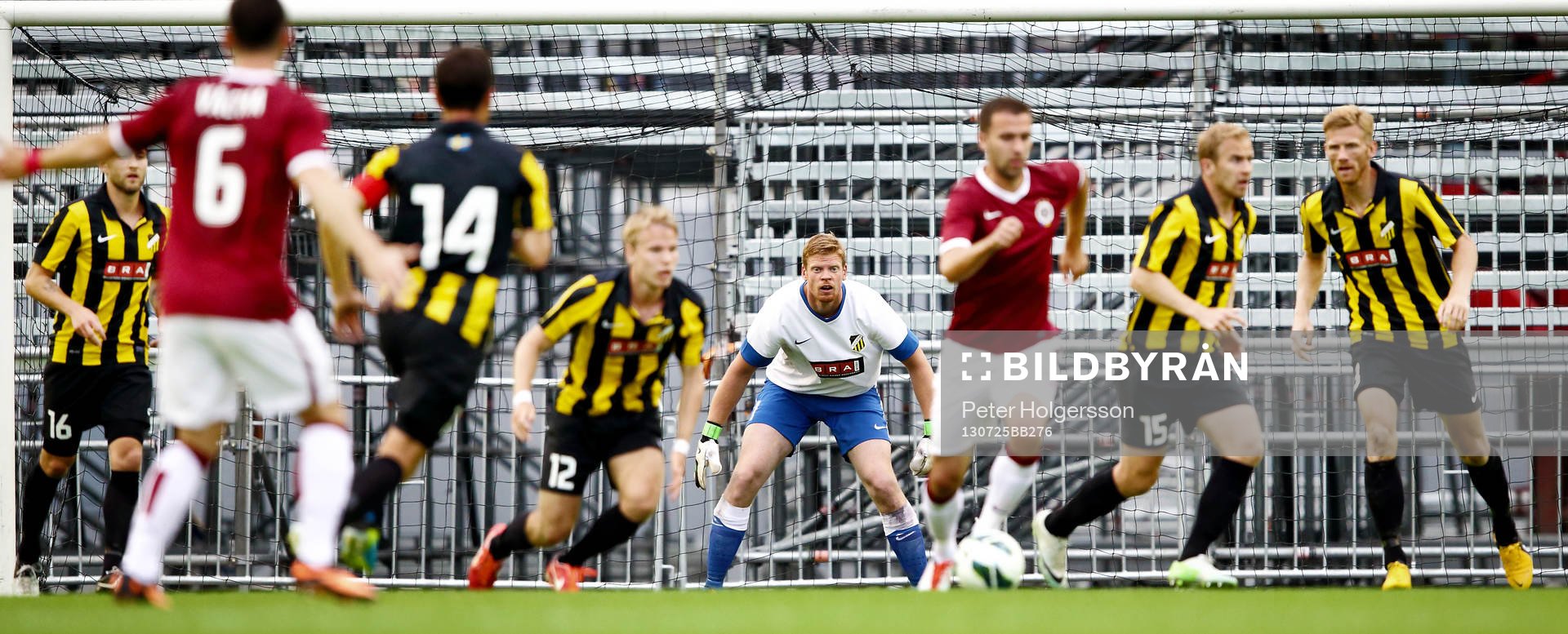 Häckens målvakt  Christoffer Källqvist i matchen mellan