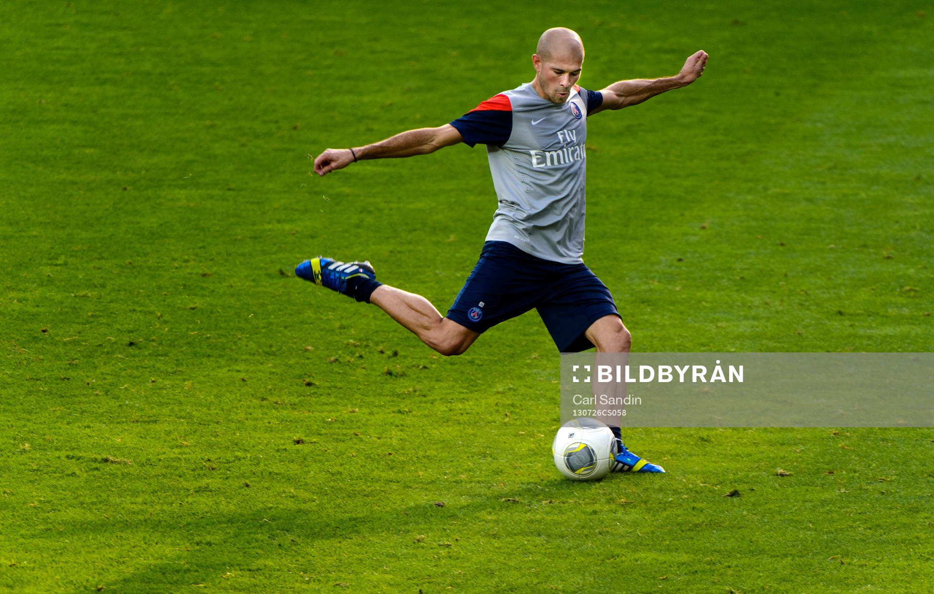 Paris Saint-Germain Christophe Jallet laddar för skott