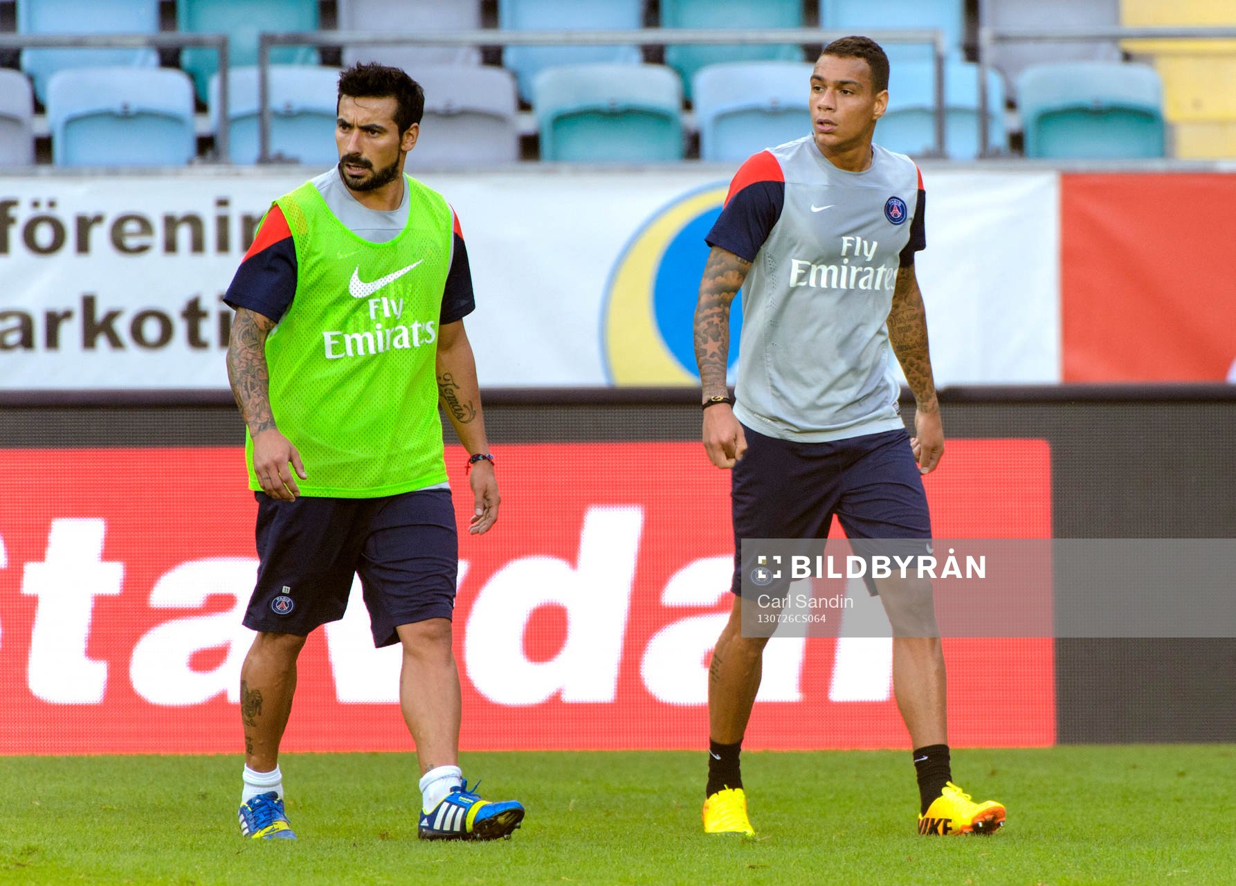Paris Saint-Germains Ezequiel Lavezzi och Gregory van der