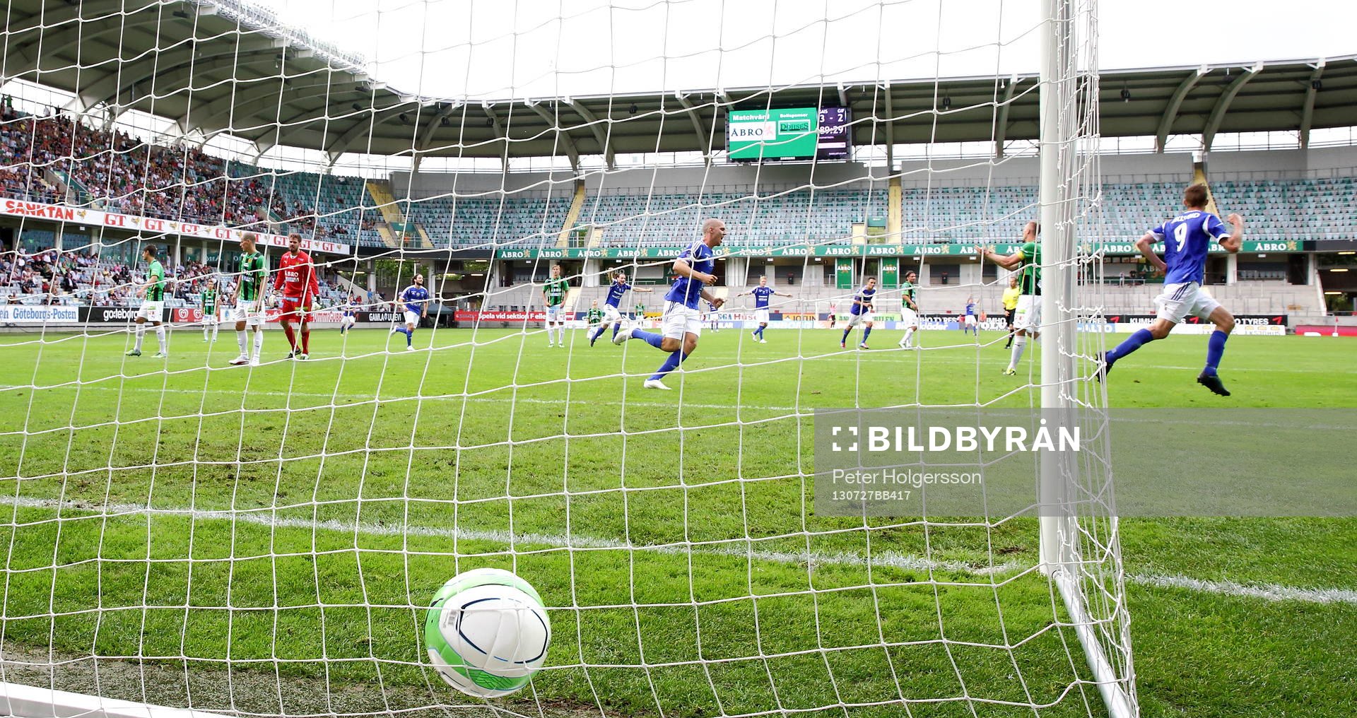 Jubel efter mål 3-3 av Sundsvalls Johan Eklund i matchen mellan GAIS och GIF Sundsvall i Superettan i fotboll den 27 juli 2013 i Göteborg.