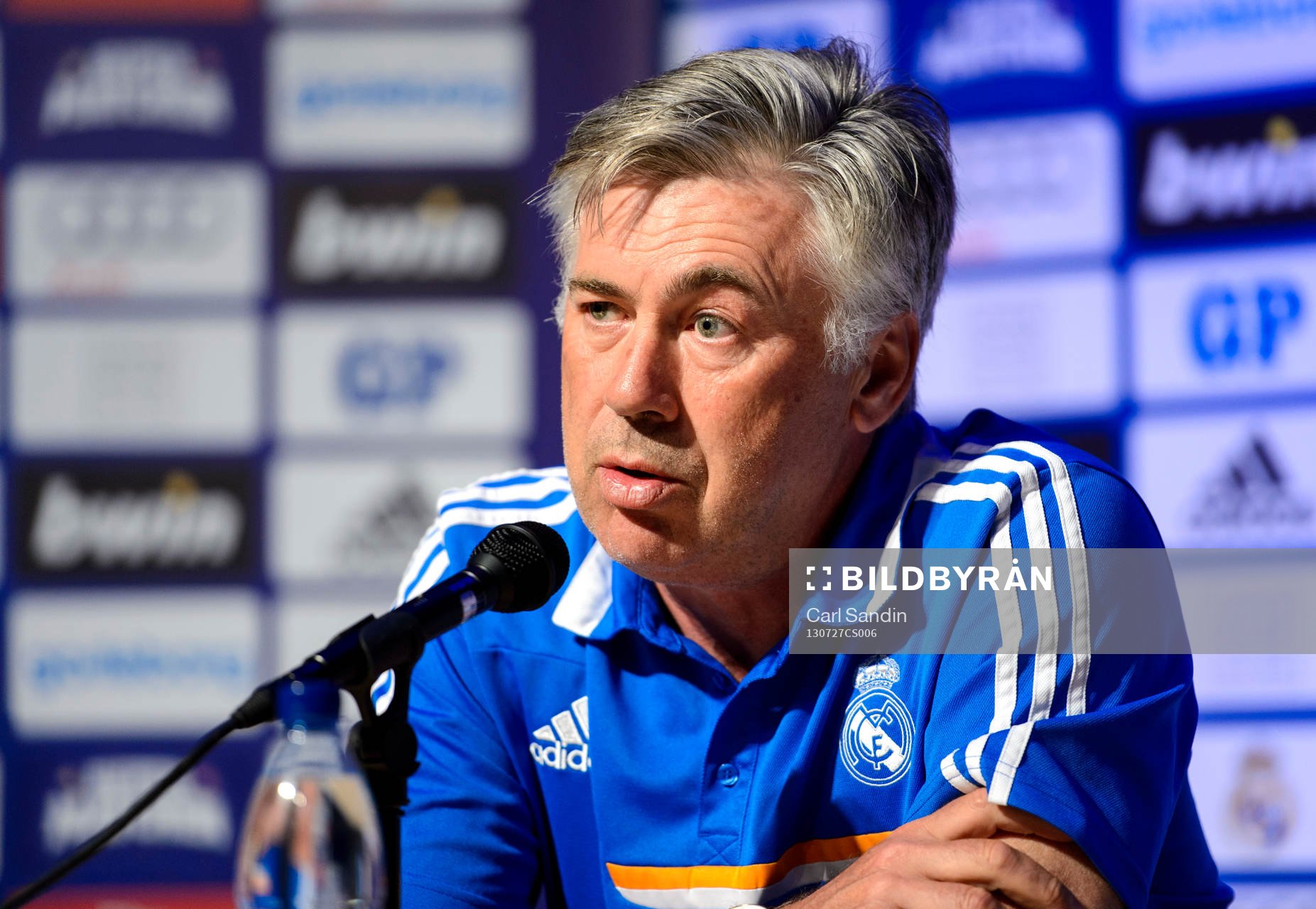 Real Madrids tränare Carlo Ancelotti under presskonferensen inför matchen mellan Real Madrid och Paris Saint-Germain  27 juli 2013 i Göteborg.