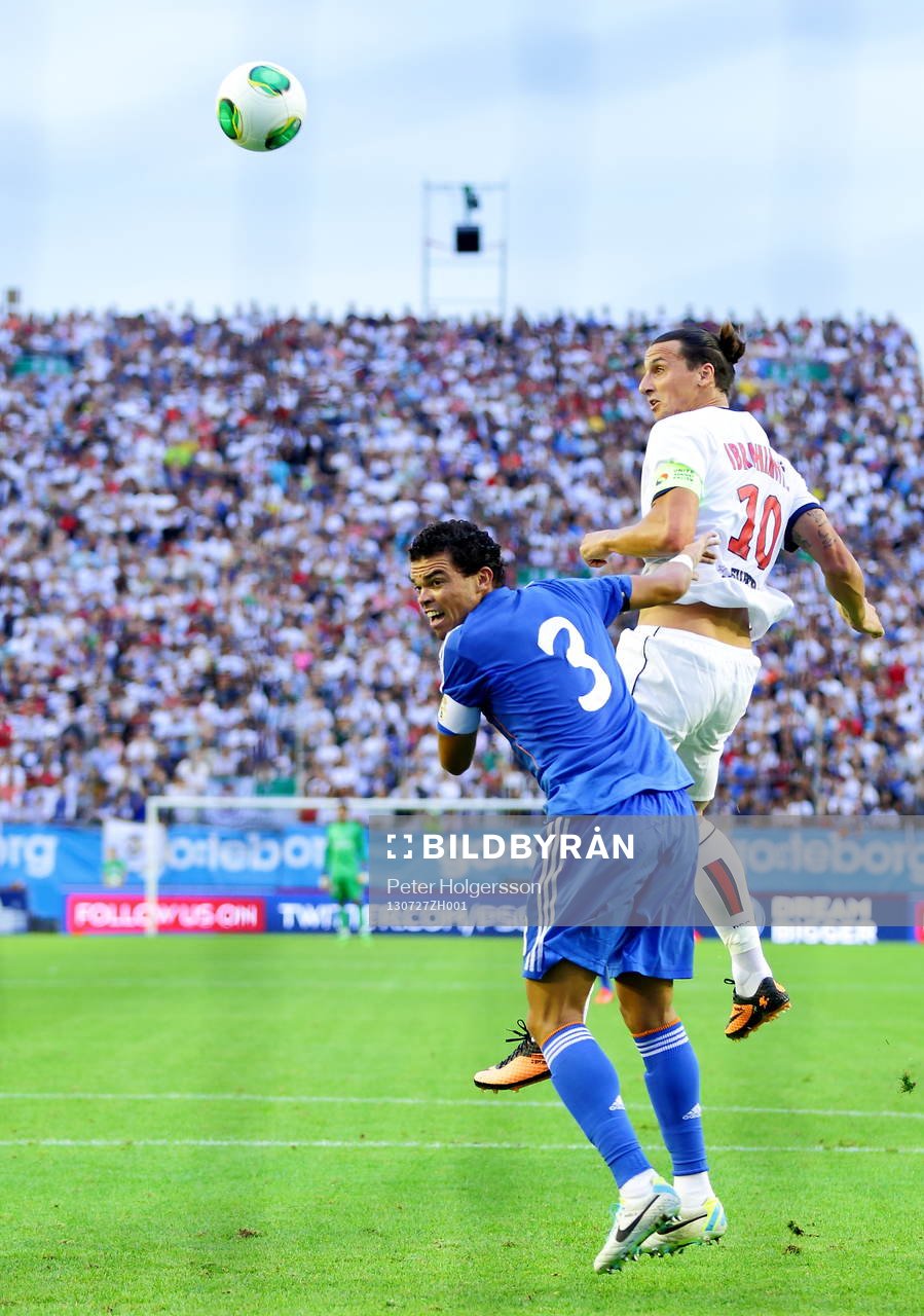 Real Madrids Kléper Laverán  och Paris Saint-Germans
