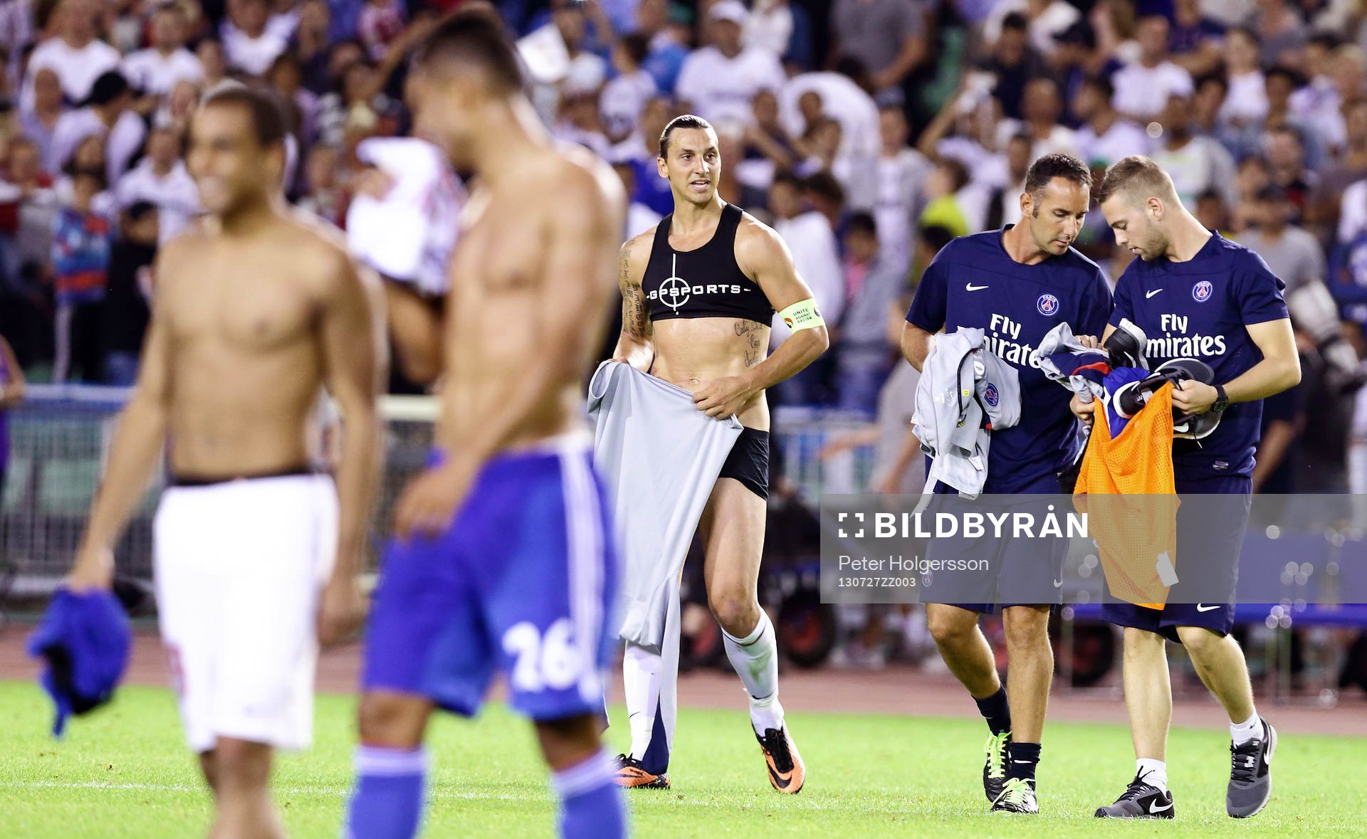 Paris Saint-Germans Zlatan Ibrahimovic i underkläder under matchen mellan Real Madrid och Paris Saint-Germain 27 juli 2013 i Göteborg.