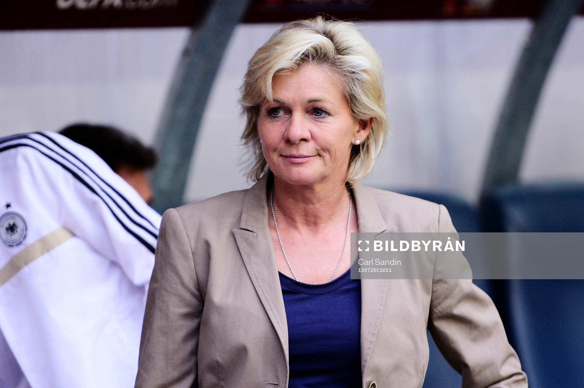 Tysklands förbundskapten Silvia Neid innan matchen mellan