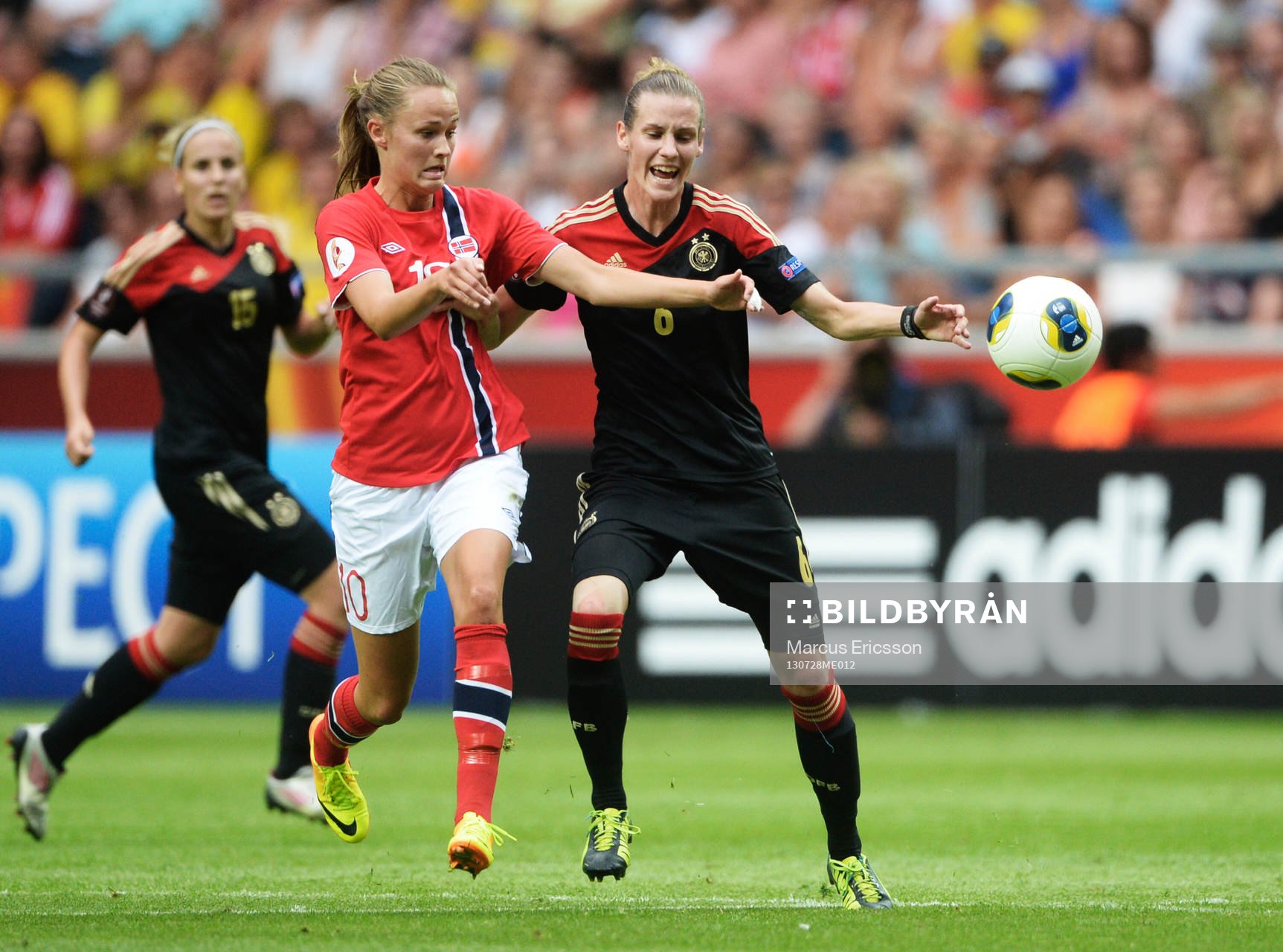 Norges Caroline Hansen och Tysklands Nadine Kessler i
