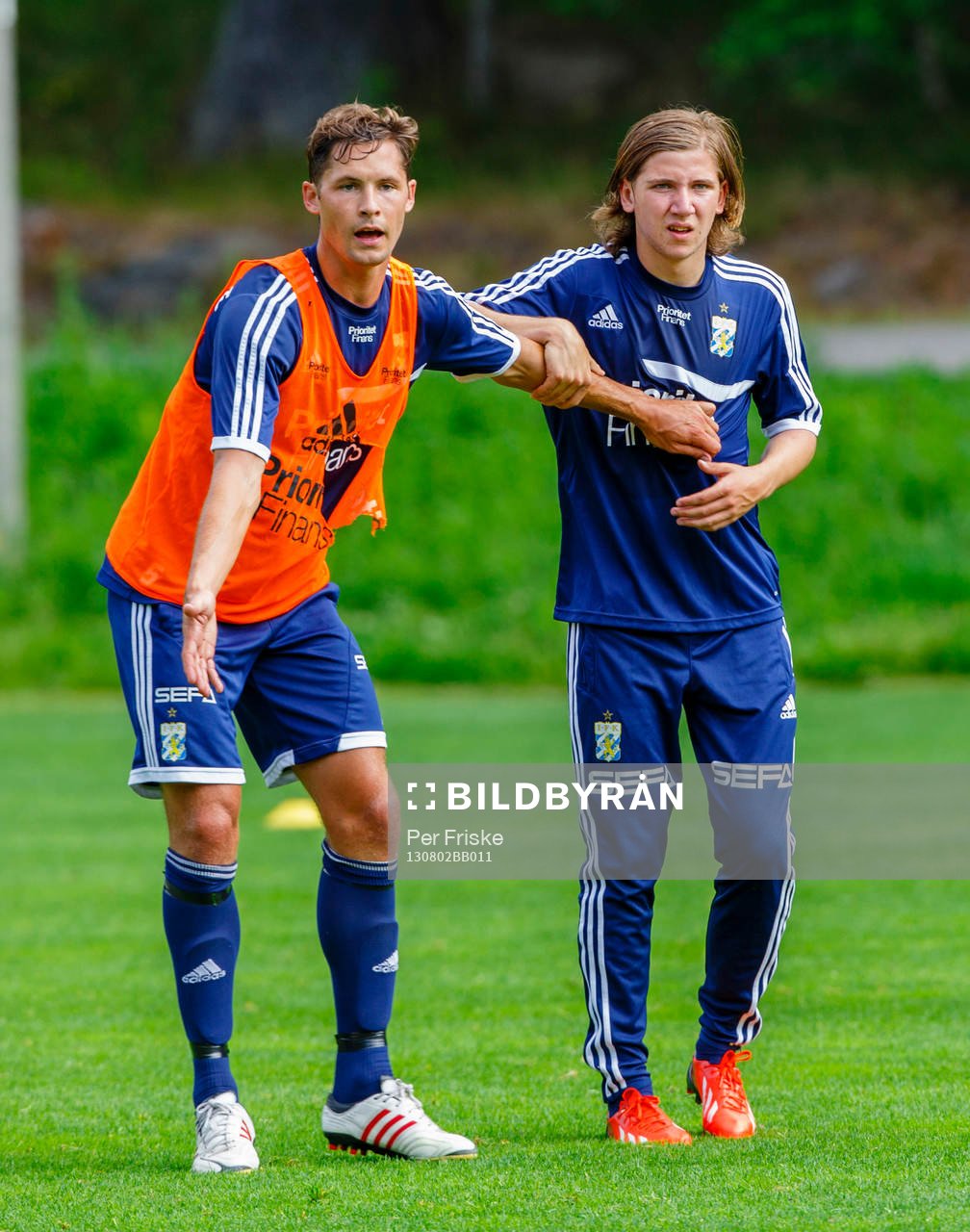 Philip Haglund och Darijan Bojanic på träningen för IFK
