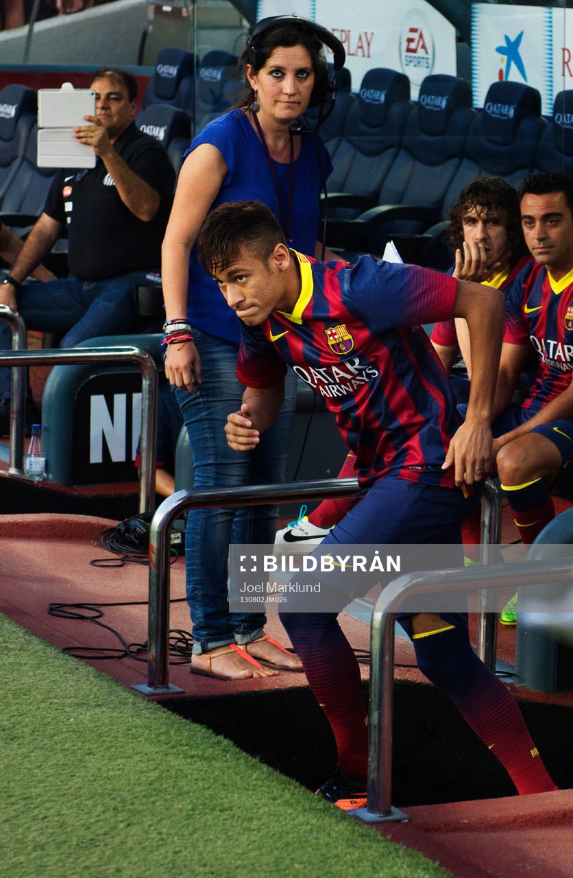 Neymar Jr springer in för att